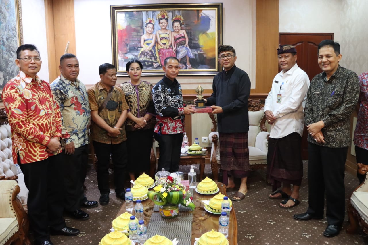 Wali Kota Jaya Negara Terima Kunjungan Studi Tiru Bupati Bangka