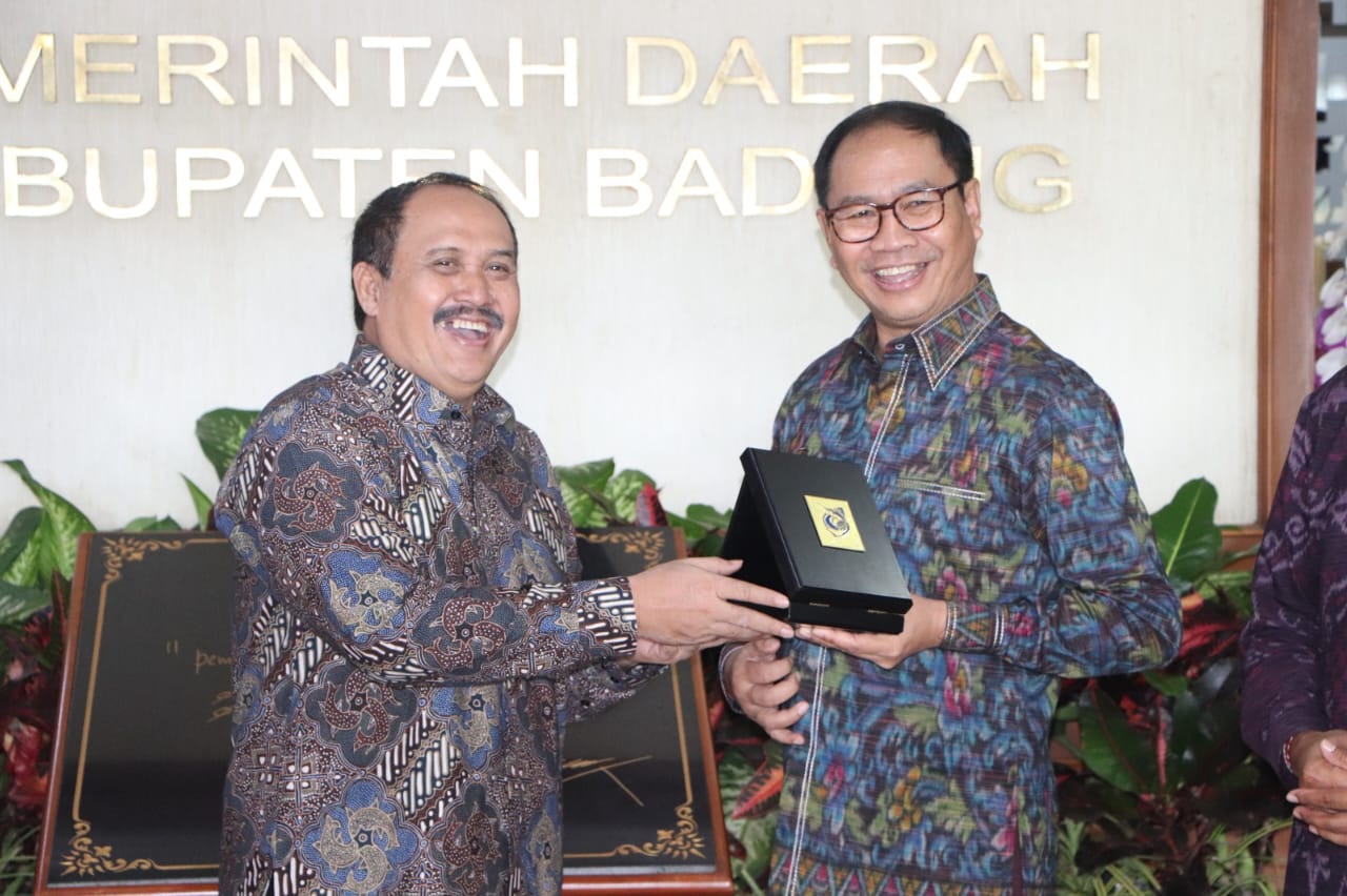 Wabup Suiasa Terima Kunjugan Kerja Pemkab Pangandaran