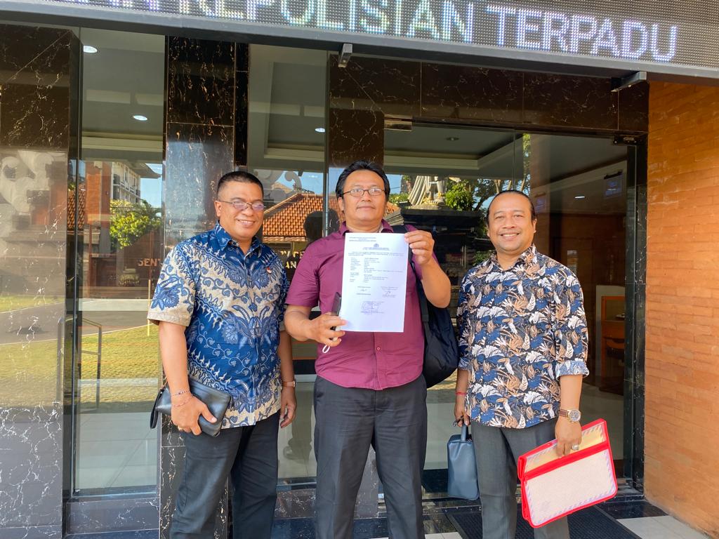 Jadi Korban ”Doxing”, Pemred Media Online Barometerbali. Com Lapor ke Polda Bali
