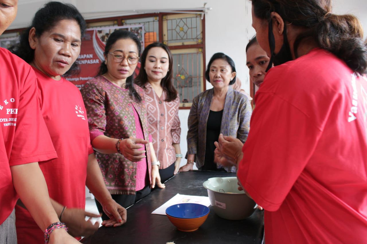 Bekali Keterampilan, Pemkot Denpasar Gelar Sekolah PKH Diikuti 100 KPM