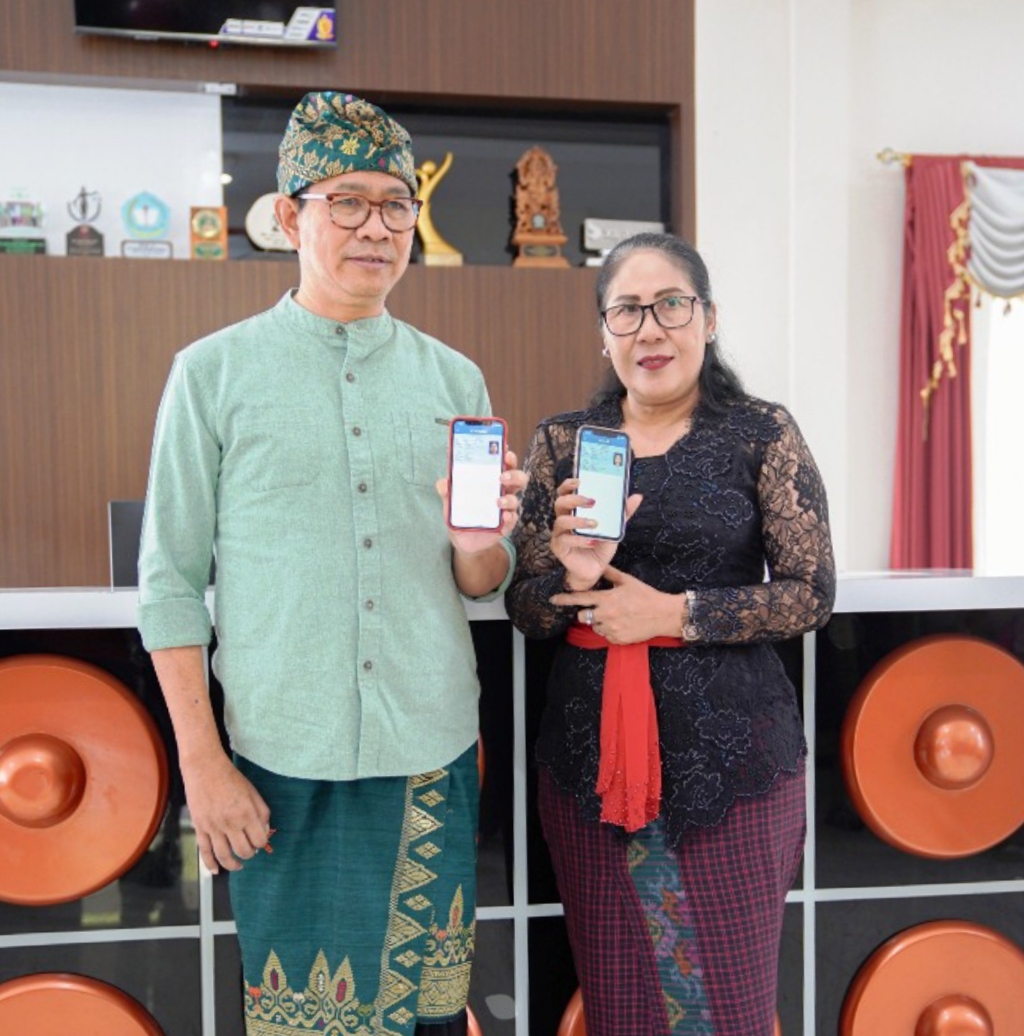Wabup Suiasa Aktivasi Aplikasi Identitas Kependudukan Digital di Badung