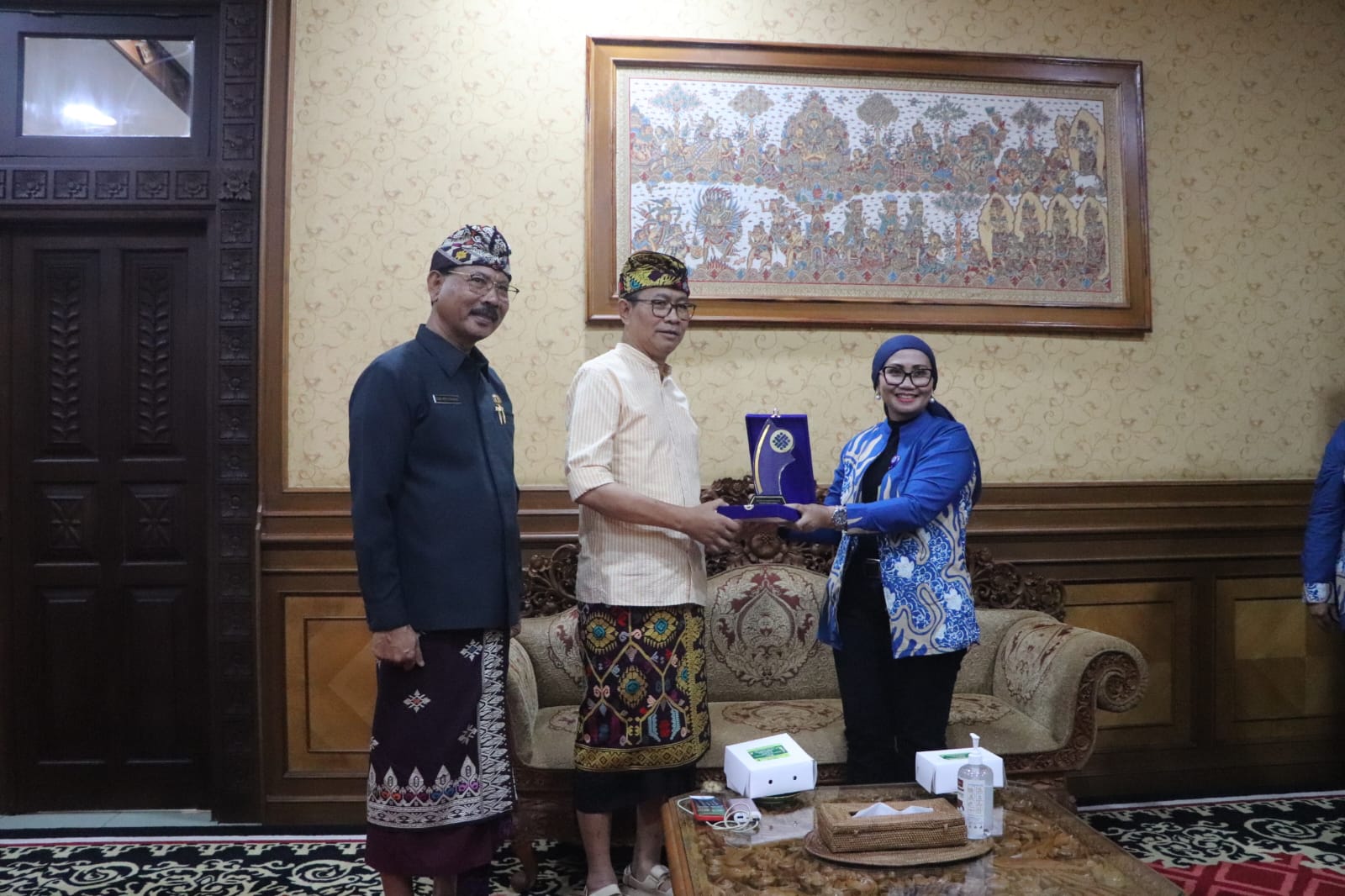 Wabup Suiasa Terima Audiensi Kementerian Tenaga Kerja dan BPKK  Bekasi