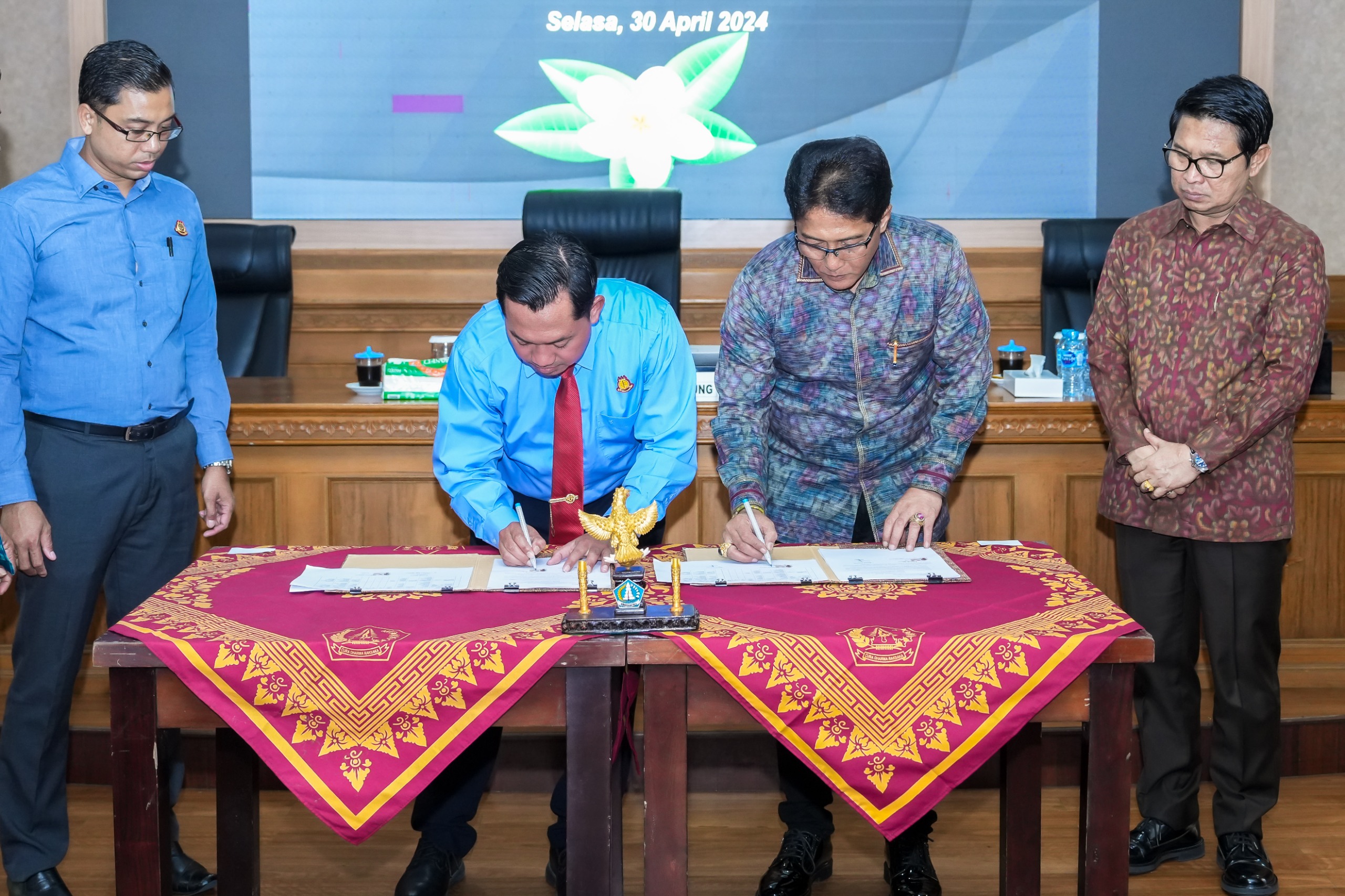 Pemkab Badung dan Kejari Teken MoU Bantuan Litigasi