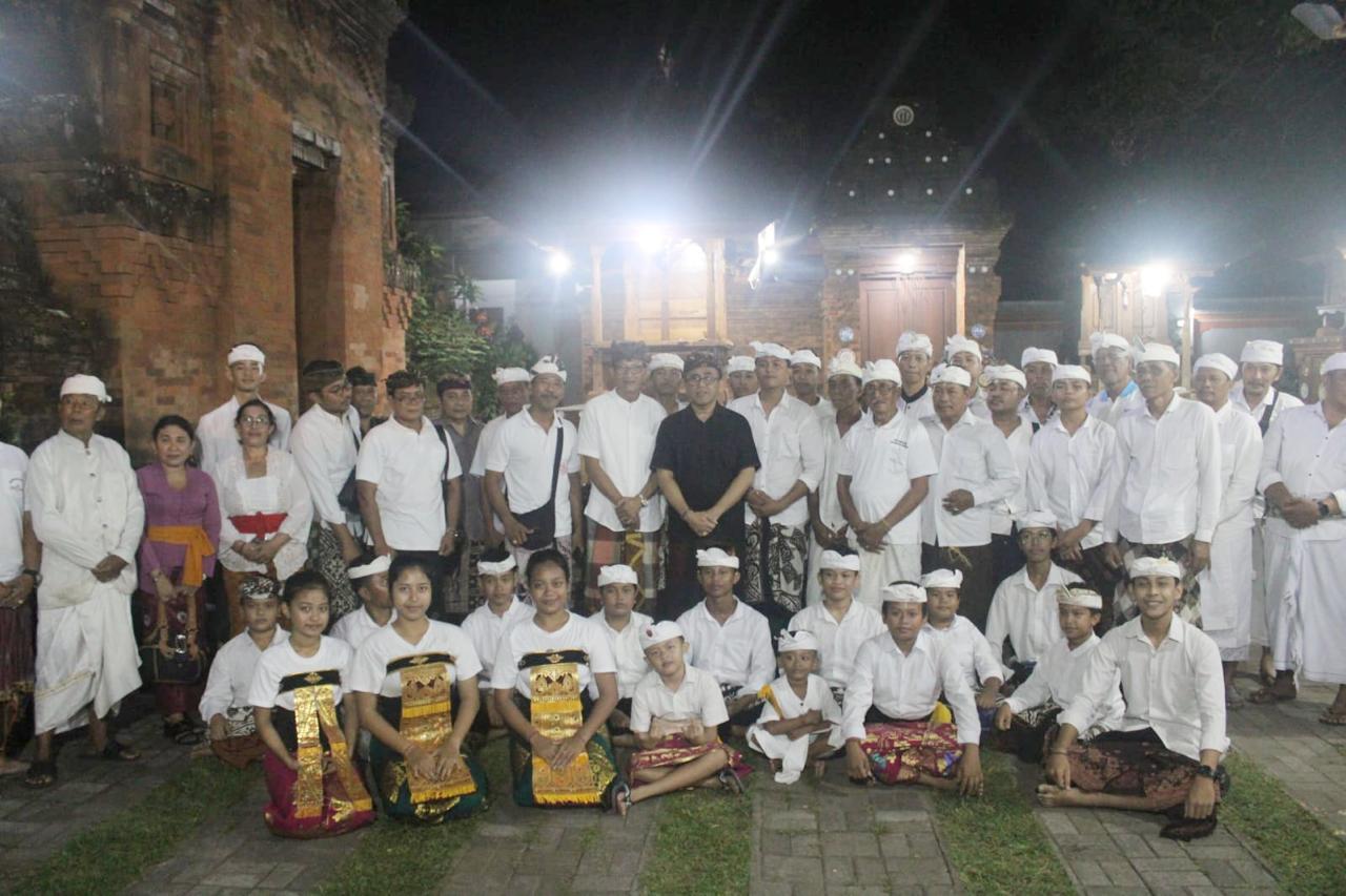Walikota Jaya Negara Hadiri Pembinaan Seka Gandrung Ambek Suci Pura Majapahit