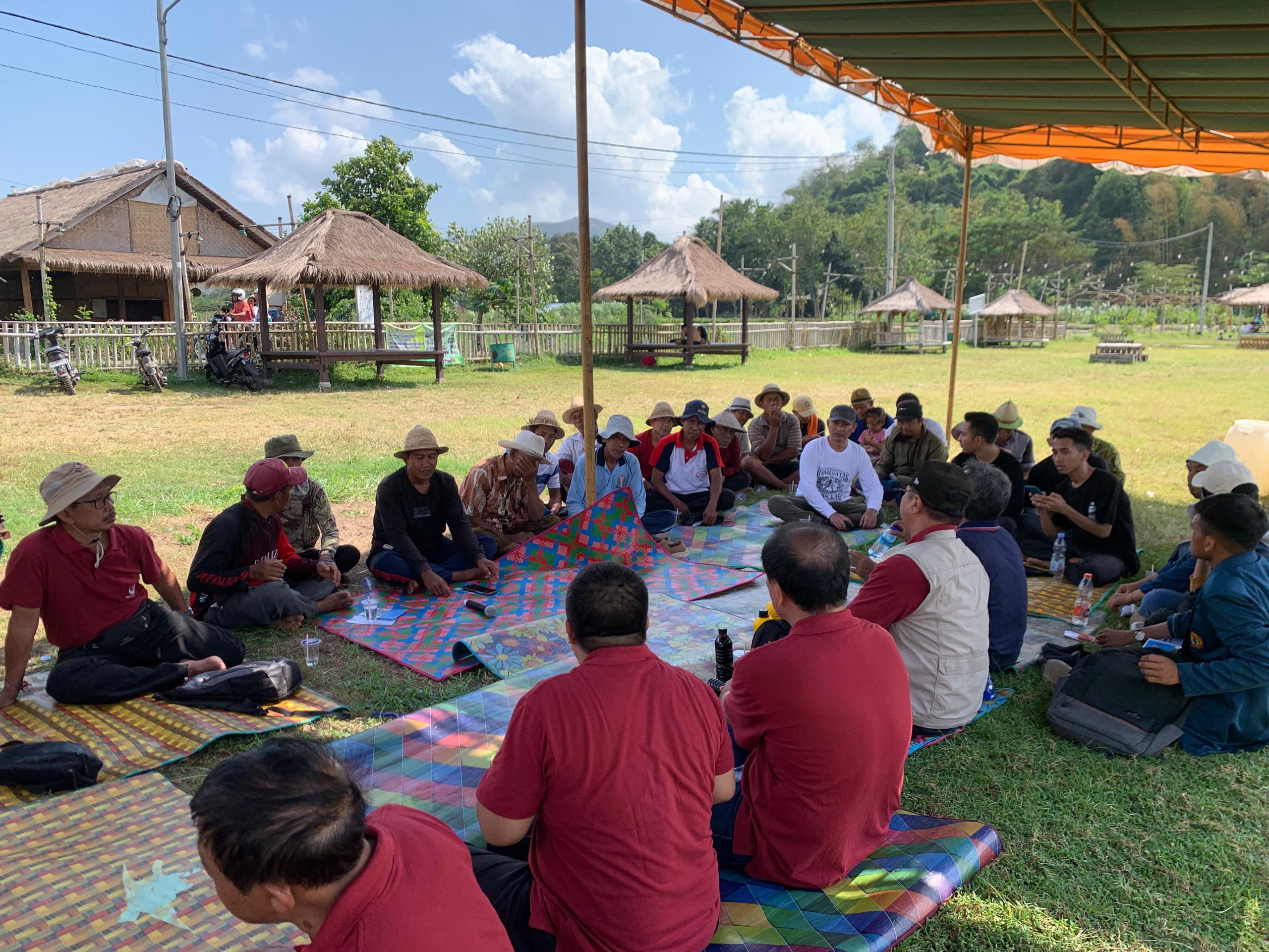 Akadimisi  FP Unwar Ajak Petani di Lombar Implementasikan Konsep LEISA Dalam Budidaya Padi