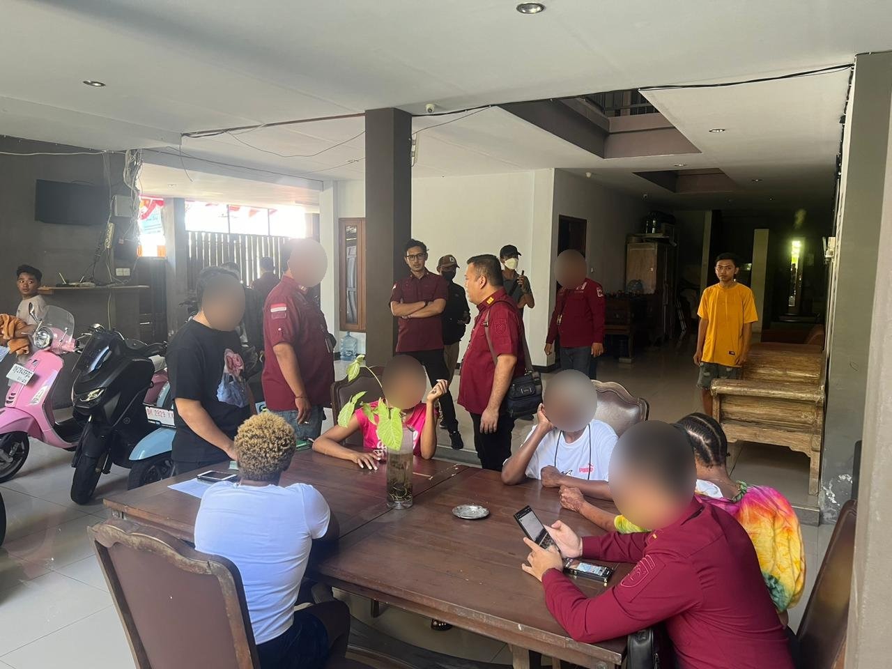 Operasi ”Jagratara” Imigrasi Ngurah Rai Amankan 7 WNA Diduga Langgar Keimigrasian