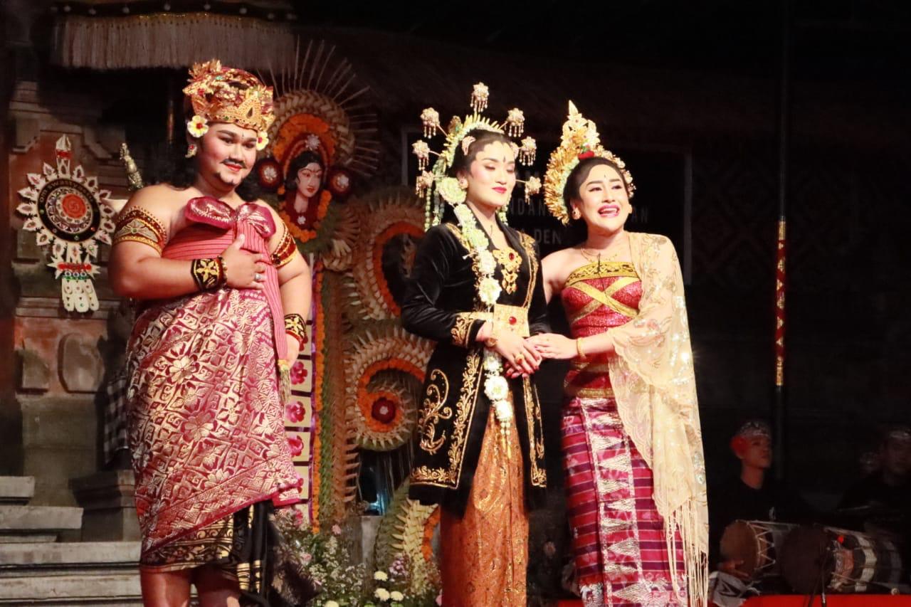 PKB XLVI 2024, Utsawa Drama Gong Duta Denpasar Angkat Kisah ”Raden Ayu Siti Khotijah”