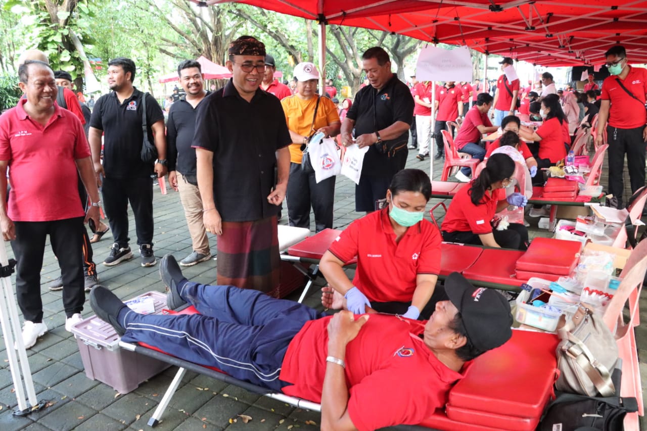 Hadiri BBRG Desa Dauh Puri Kaja, Walikota Jaya Negara Rangkul Peran LPM