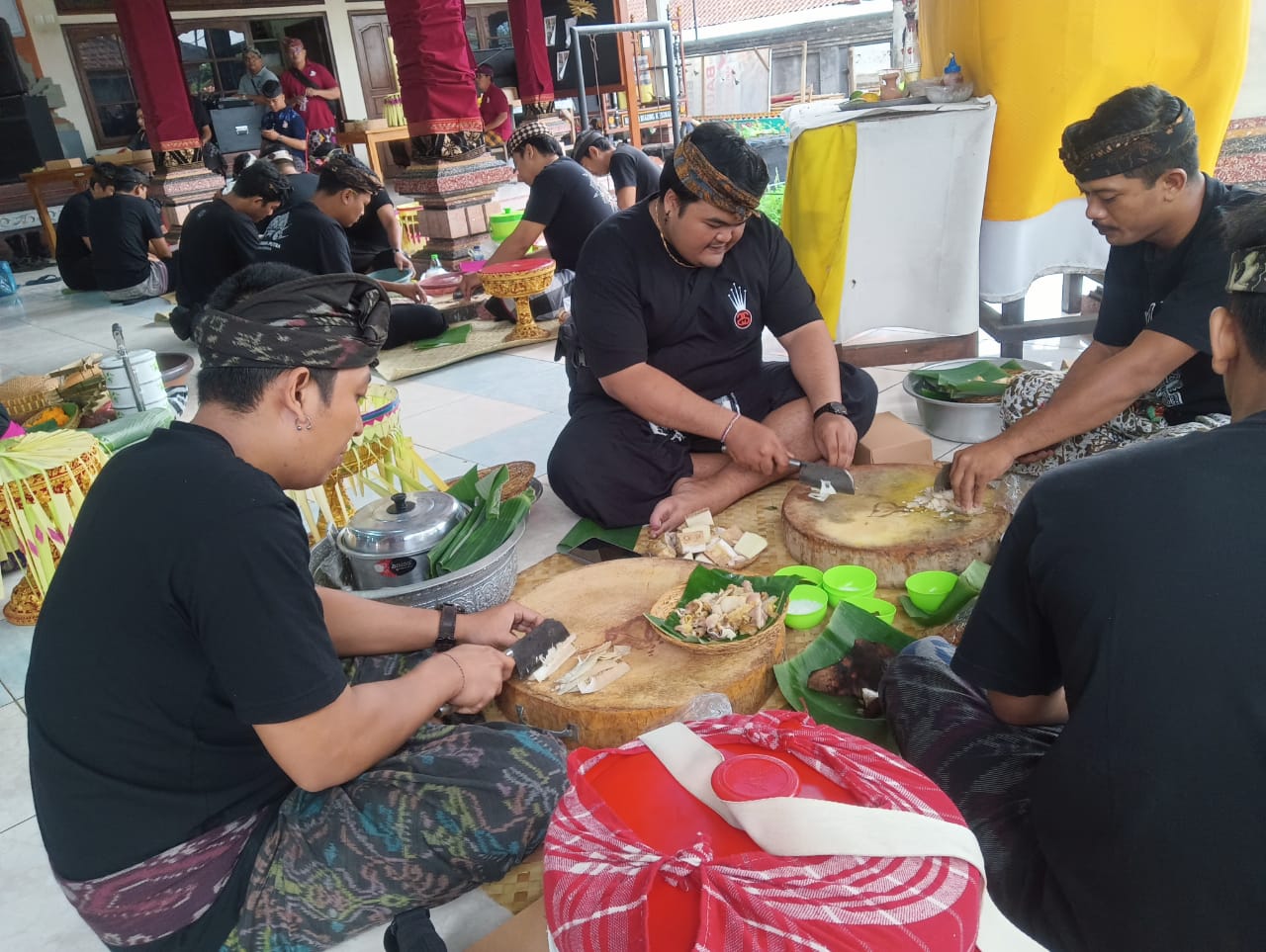 Bulan Bakti 2024, Karang Taruna Kertha Widya Santhi Desa Kesiman Kertalangu Gelar Lomba Ngelawar