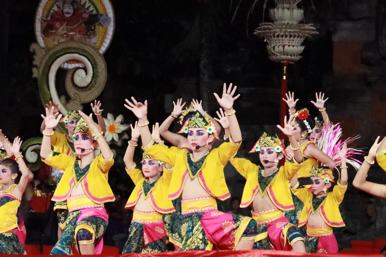 Gong Kebyar Anak-Anak Kumara Dharma Duta Denpasar Tampil Apik di PKB XLVI,