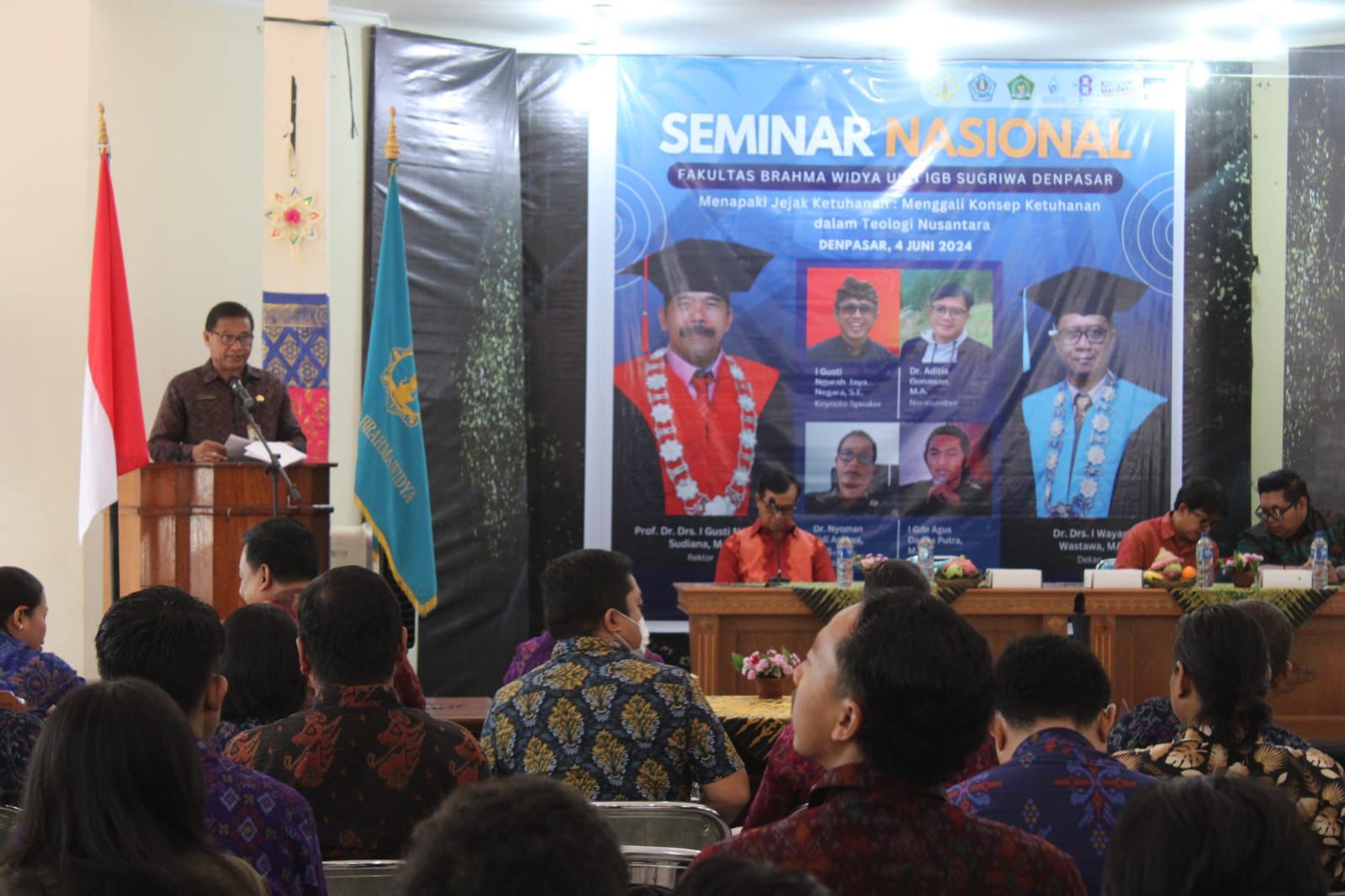 Sekda Alit Wiradana Buka Seminar Nasional Universitas I Gusti Bagus Sugriwa