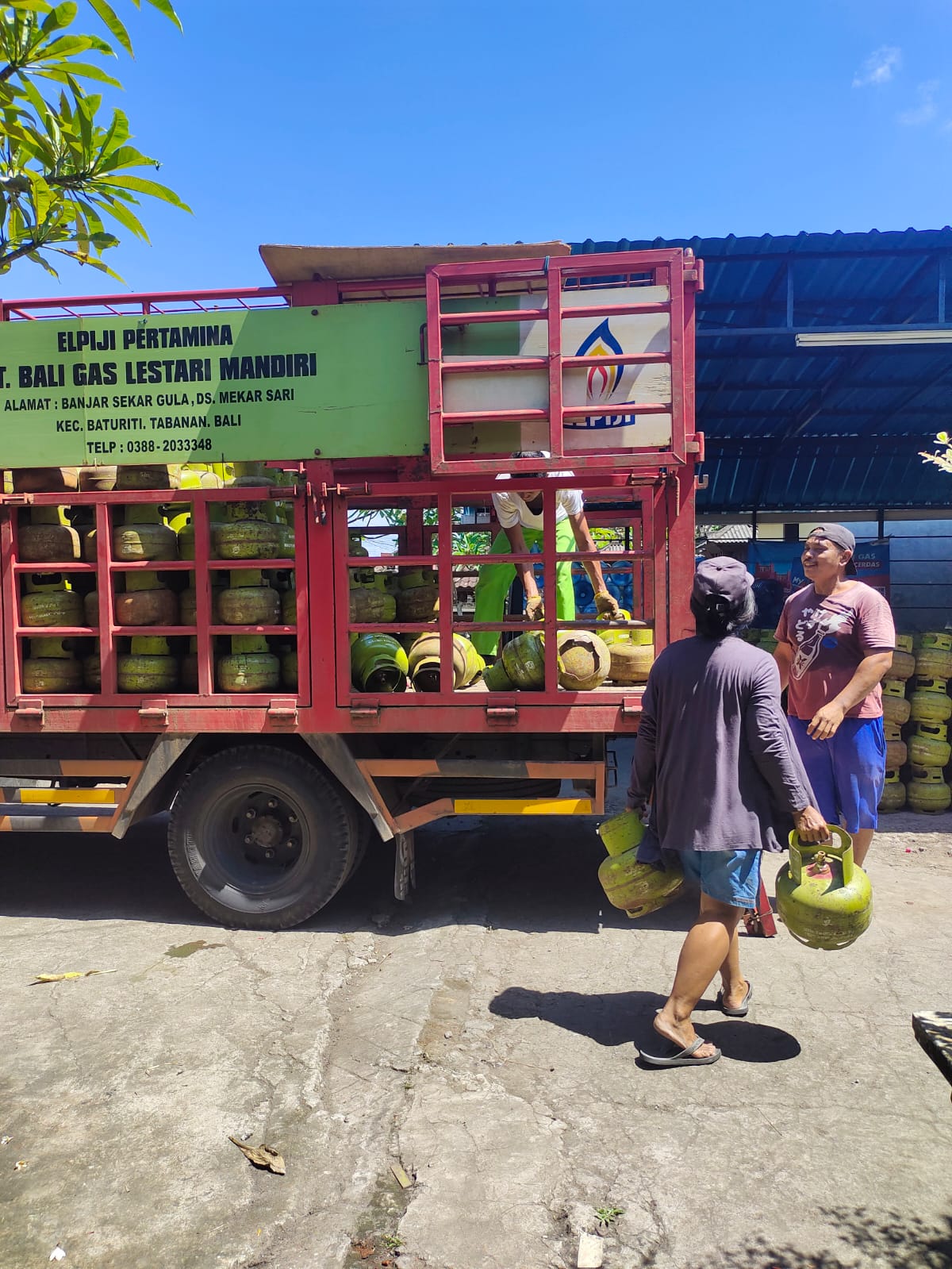 Pertamina Patra Niaga Salurkan Tambahan 462 Ribu Tabung LPG 3 Kg di Bali