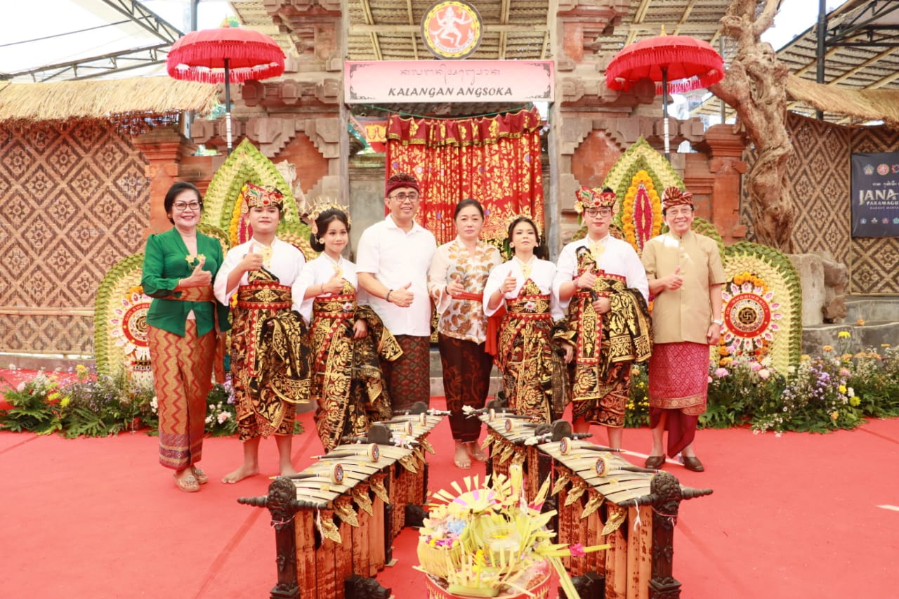 Walikota Denpasar Jaya Negara Apresiasi Duta Gender Wayang Denpasar Tampil di PKB XLVI