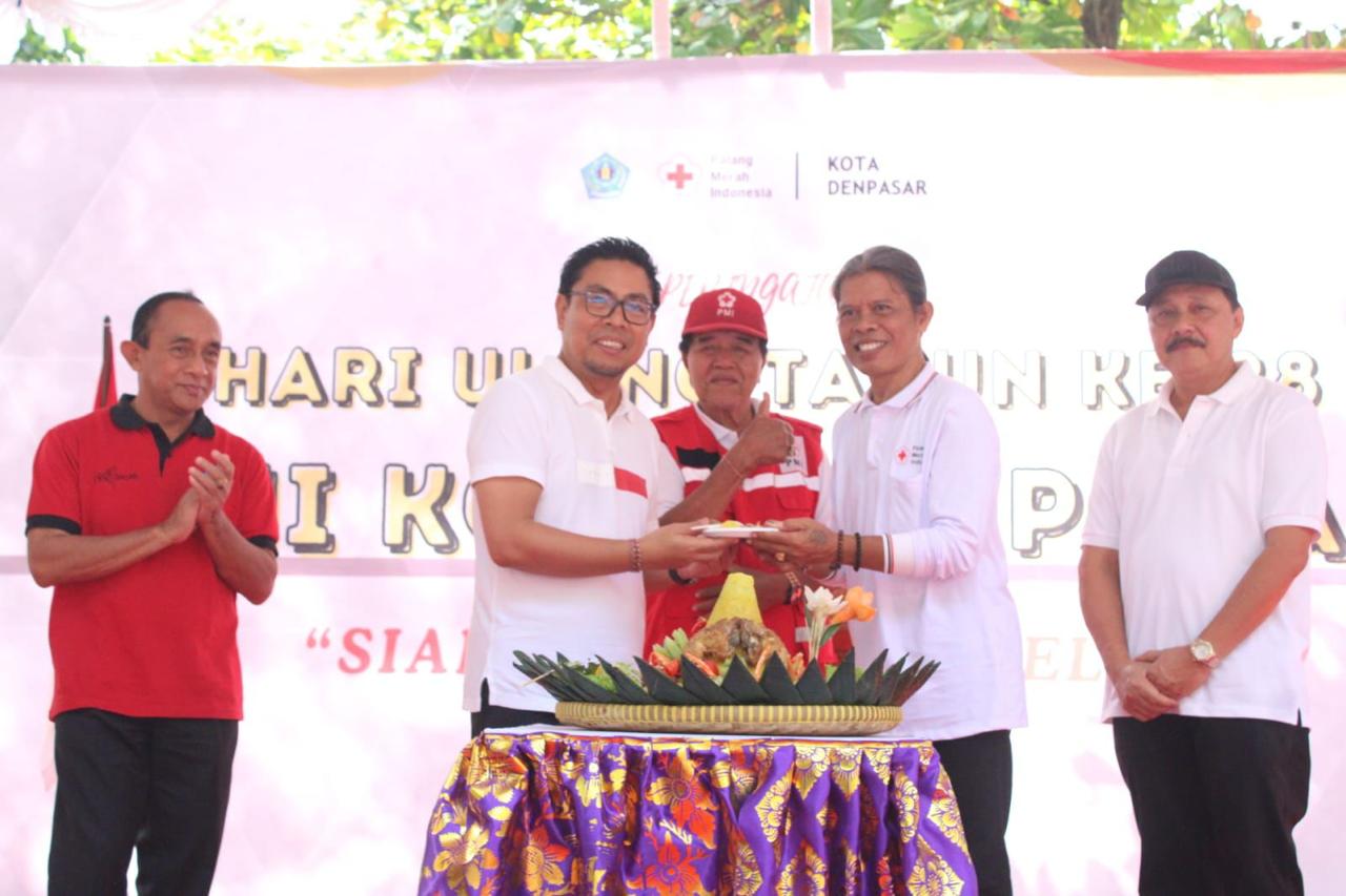 Puncak HUT Ke-28 PMI, Wawali Arya Wibawa : Beri Pelayanan Sosial Kemanusiaan