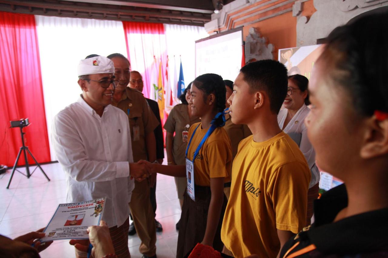 Walikota Jaya Negara Buka MPLS SMP, Wujudkan Pendidikan Inklusif, Stop Bullying