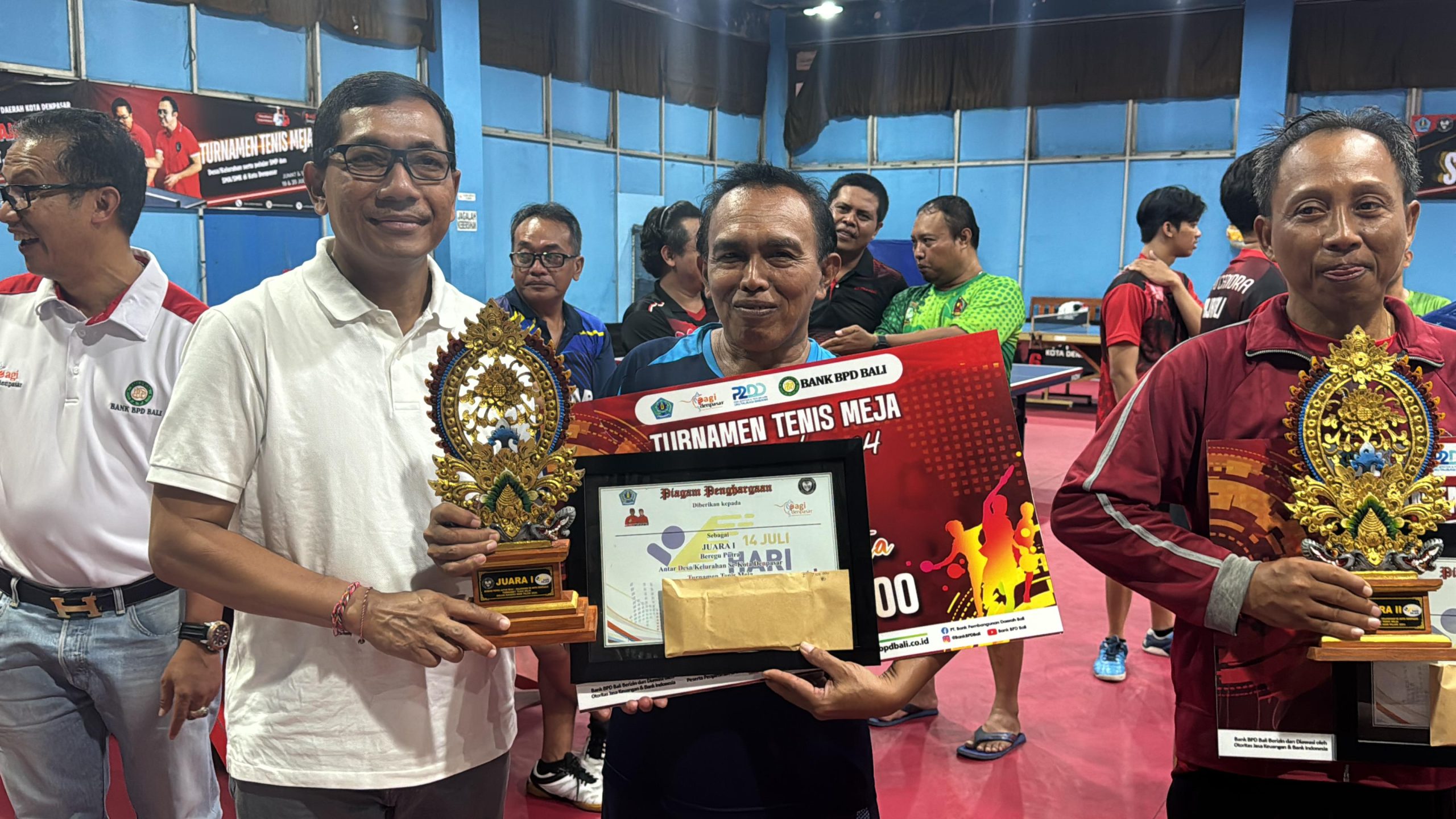 Desa Ubung Kaja Juara Turnamen Tenis Meja Hari Pajak 2024