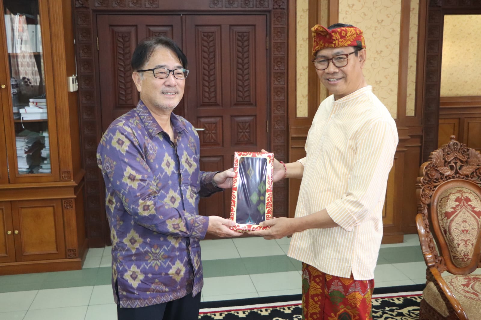 Jalin Kerjasama Bidang Investasi, Wabup Suiasa Terima Kunjungan Konjen Jepang