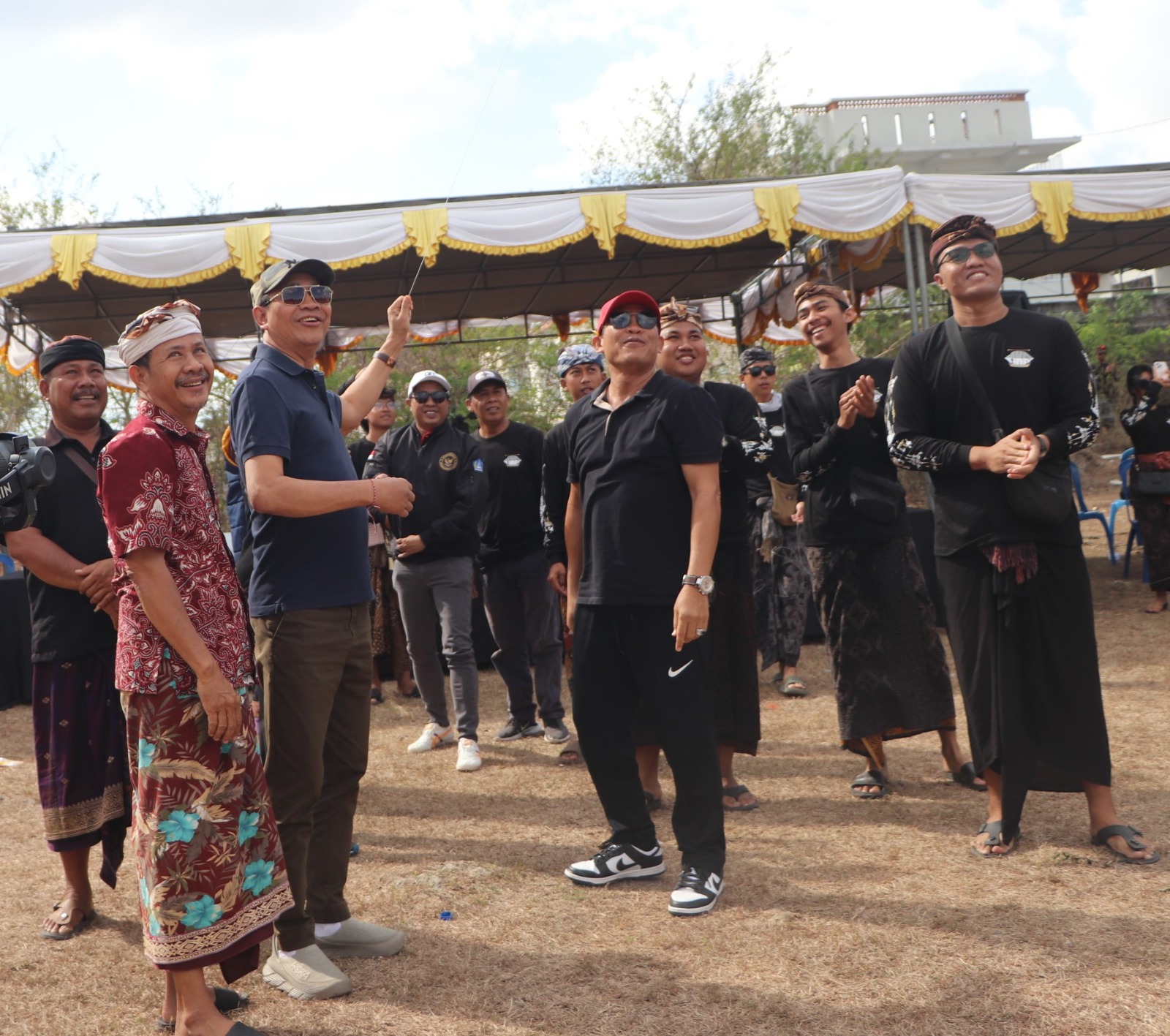 Wabup Suiasa Apresiasi Yowana Jimbaran Gelar Lomba Layang-layang Menega Kite Festival III