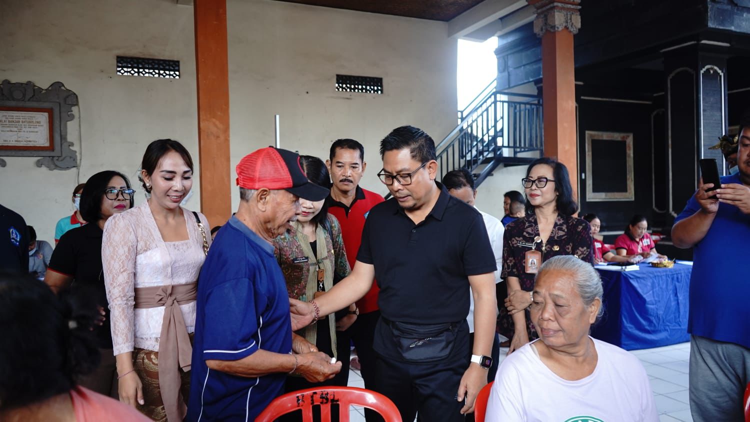 Pemkot Gelar Safari Kesehatan di Banjar Bolong, Desa Padangsambian Kelod