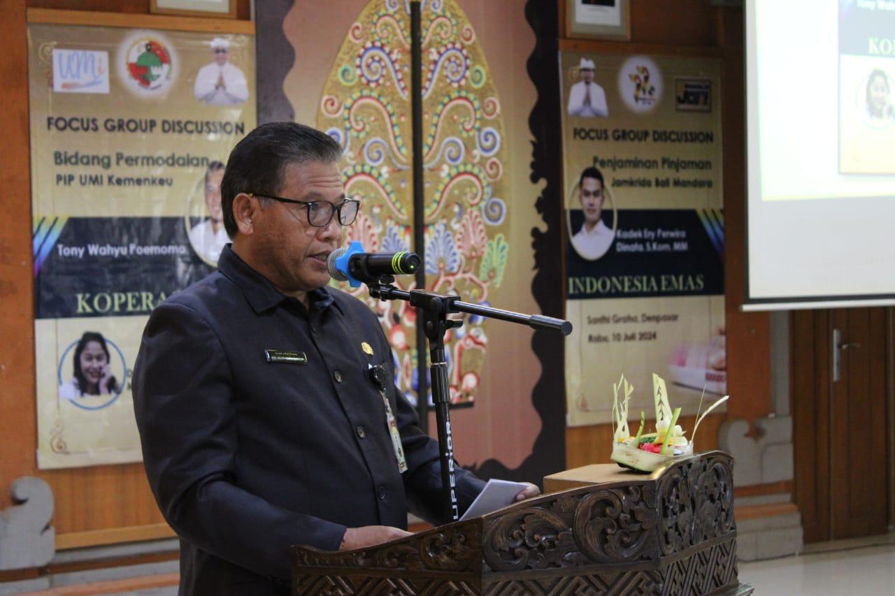 Sekda Alit Wiradana Buka FGD Penguatan Kelembagaan dan Permodalan Koperasi