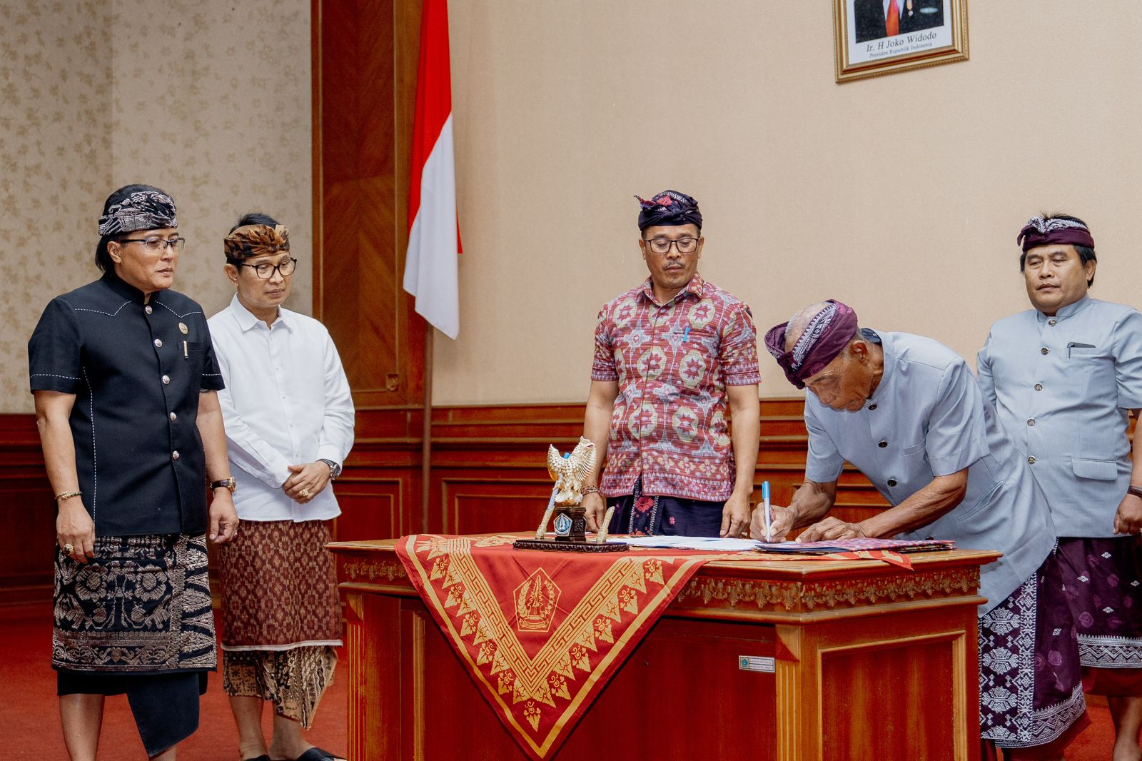 Bupati Giri Prasta Sosialisasikan Pemasaran Beras Badung dan Pembelian Gabah Petani