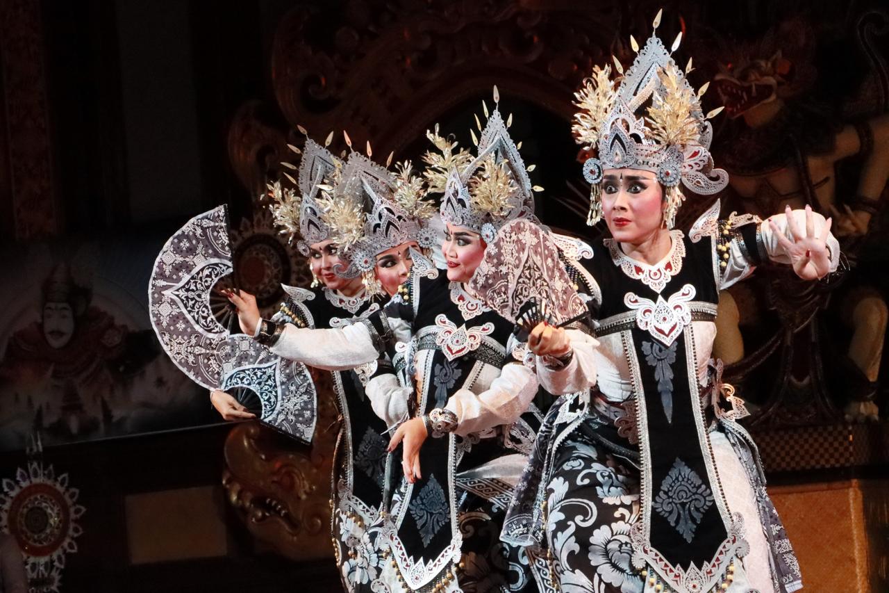 Seka Palegongan Sekar Kumara Duta Denpasar Pukau Penonton PKB XLVI