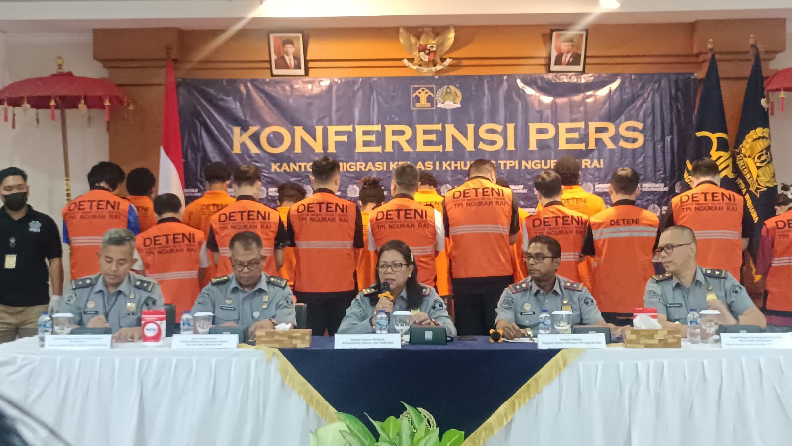 Imigrasi Ngurah Rai Tegakan Hukum Kepada Delapan WNA Bermasalah
