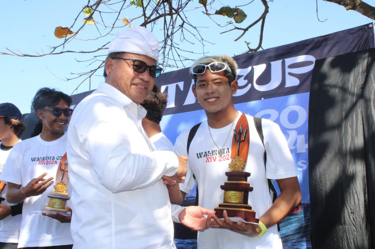 Sekda Alit Wiradana : Kejuaraan Surfing Walikota Cup Dijadikan Ajang Pembinaan