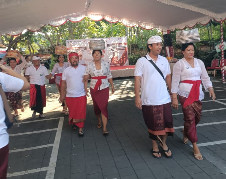 Semarak HUT Ke-79 Kemerdekaan RI, Bapenda Kota Denpasar Gelar Beragam Lomba Nyuwun Keben
