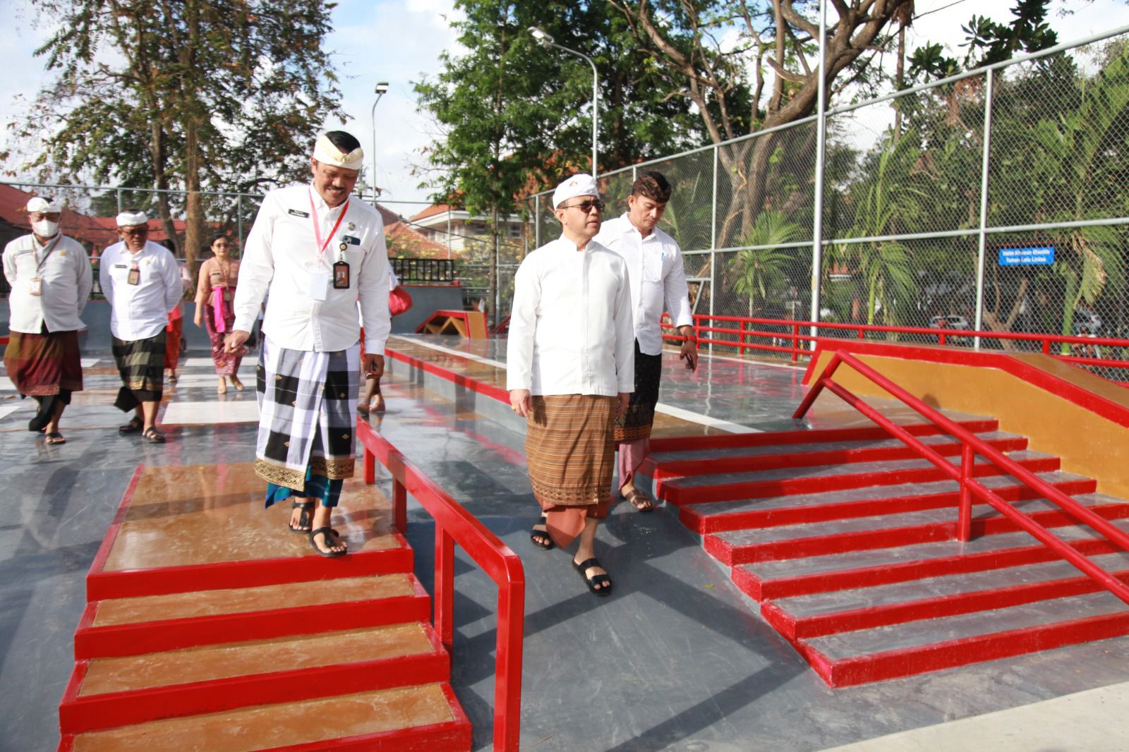 Walikota Jaya Negara Ajak Masyarakat Rawat dan Jaga Fasilitas Publik