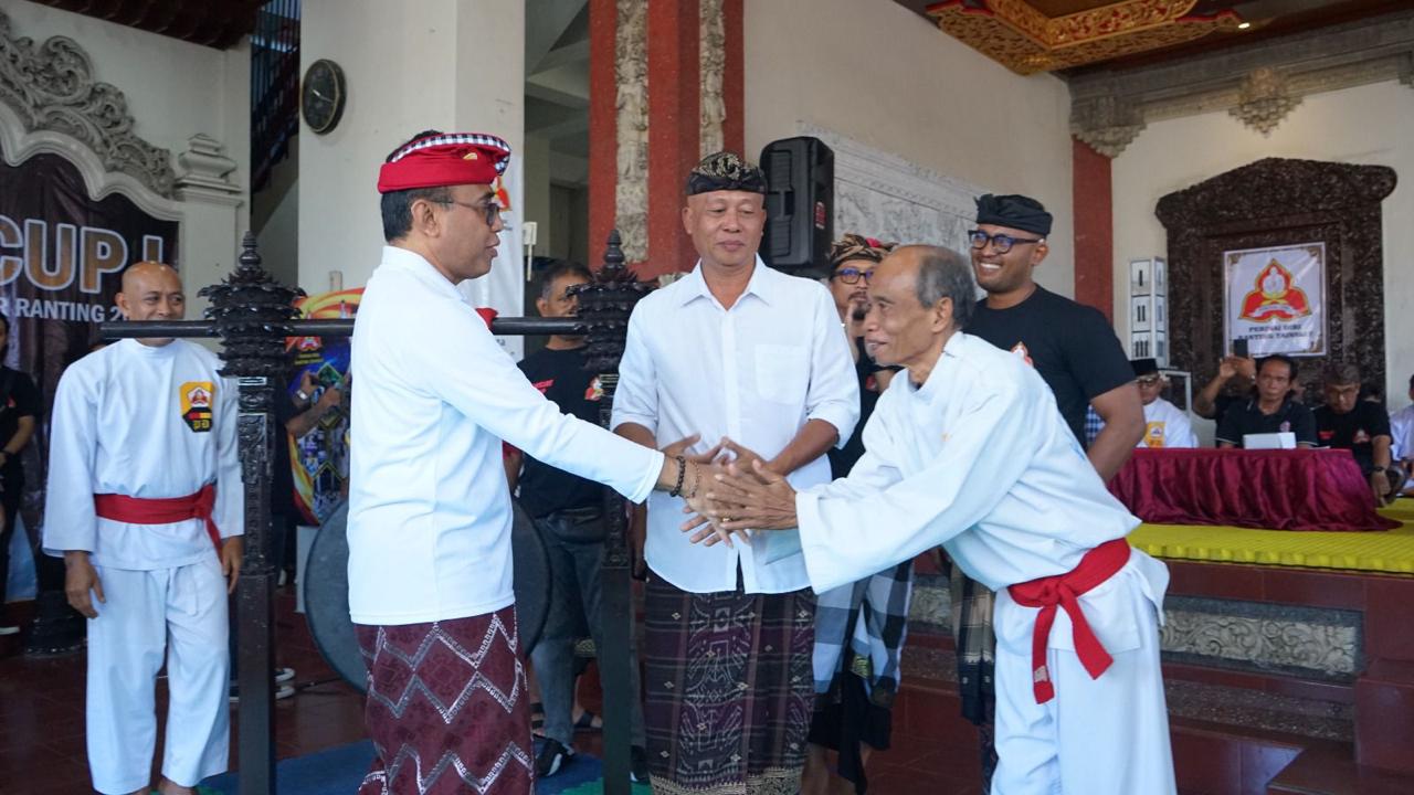 Walikota Jaya Negara Buka Kejuaraan Silat Perisai Diri Tainsiat Cup I