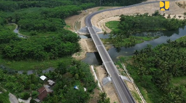 Lanjutkan Pembangunan Infrastruktur Konektivitas, Kementerian PUPR Targetkan 104 Km Jalan Nasional Baru Terbangun 2025