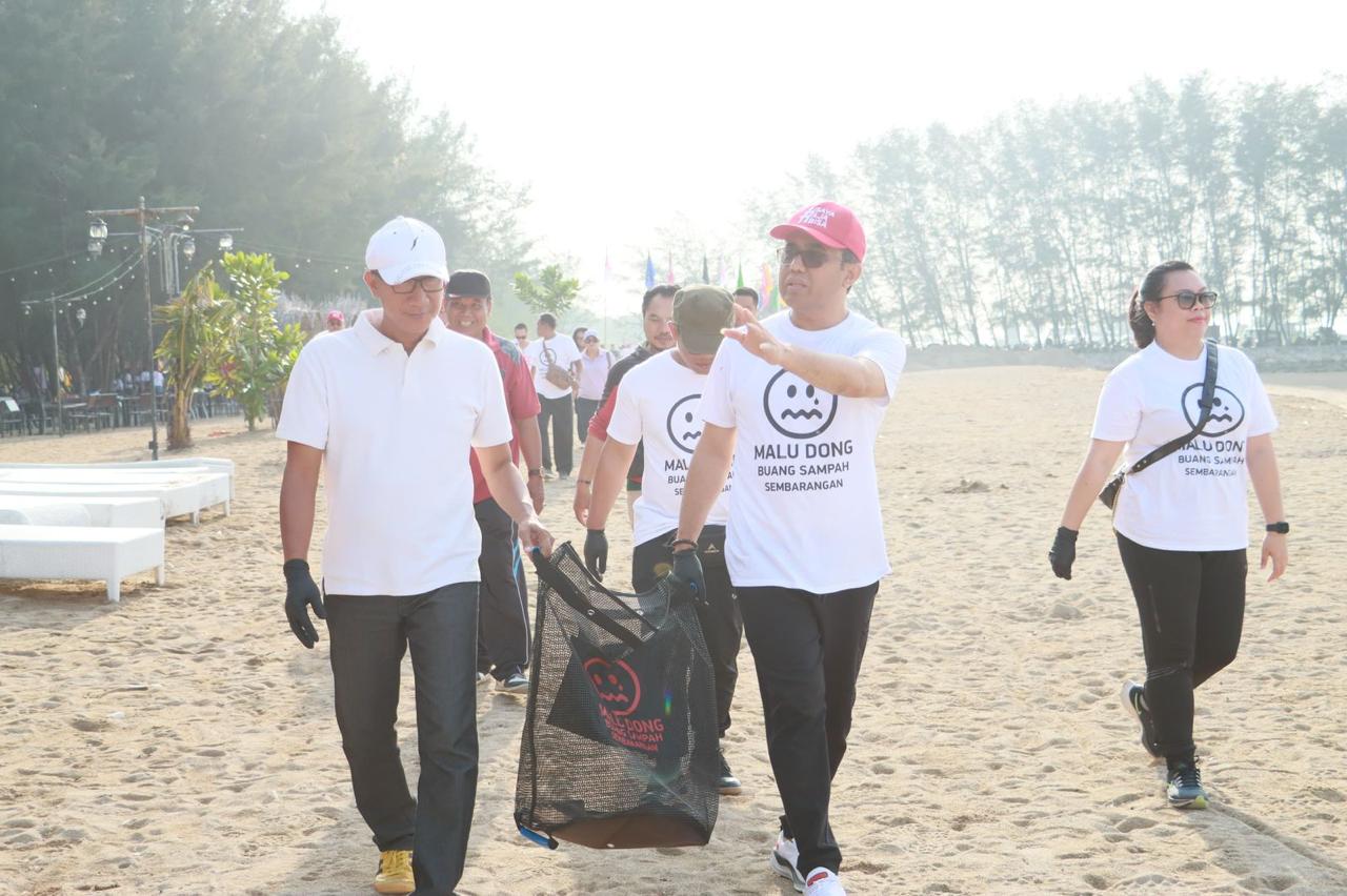 Sinergi Pemkot Bersama Komunitas dan Pelaku Usaha, Walikota Jaya Negara Gaungkan Aksi Bersih dan Pilah Sampah