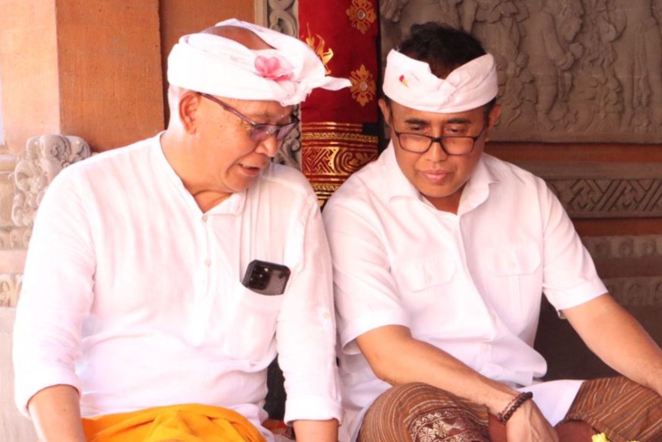 Walikota Jaya Negara Hadiri Karya Ngenteg Linggih dan Padudusan Alit di Griya Oka Sanur