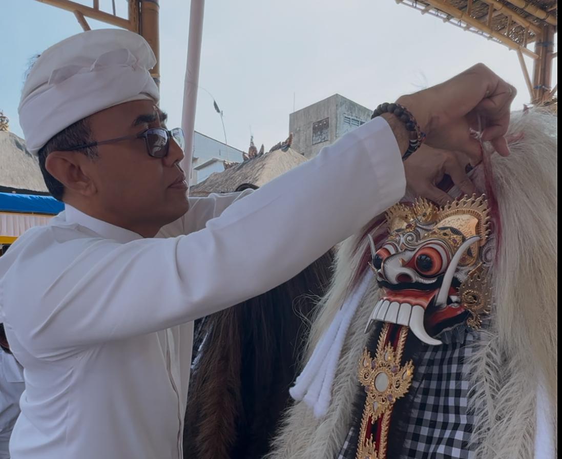 Walikota Jaya Negara Ngeratep Palawatan Pura Desa dan Puseh Denpasar