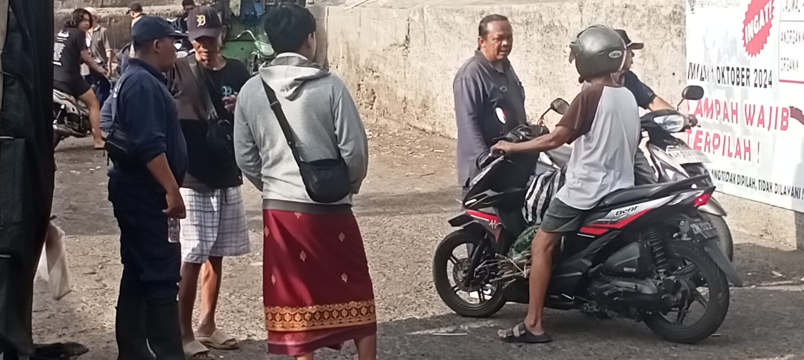 Pastikan Warga Disiplin Pilah Sampah, Desa Pemecutan Kelod Gencarkan Pantau TPS