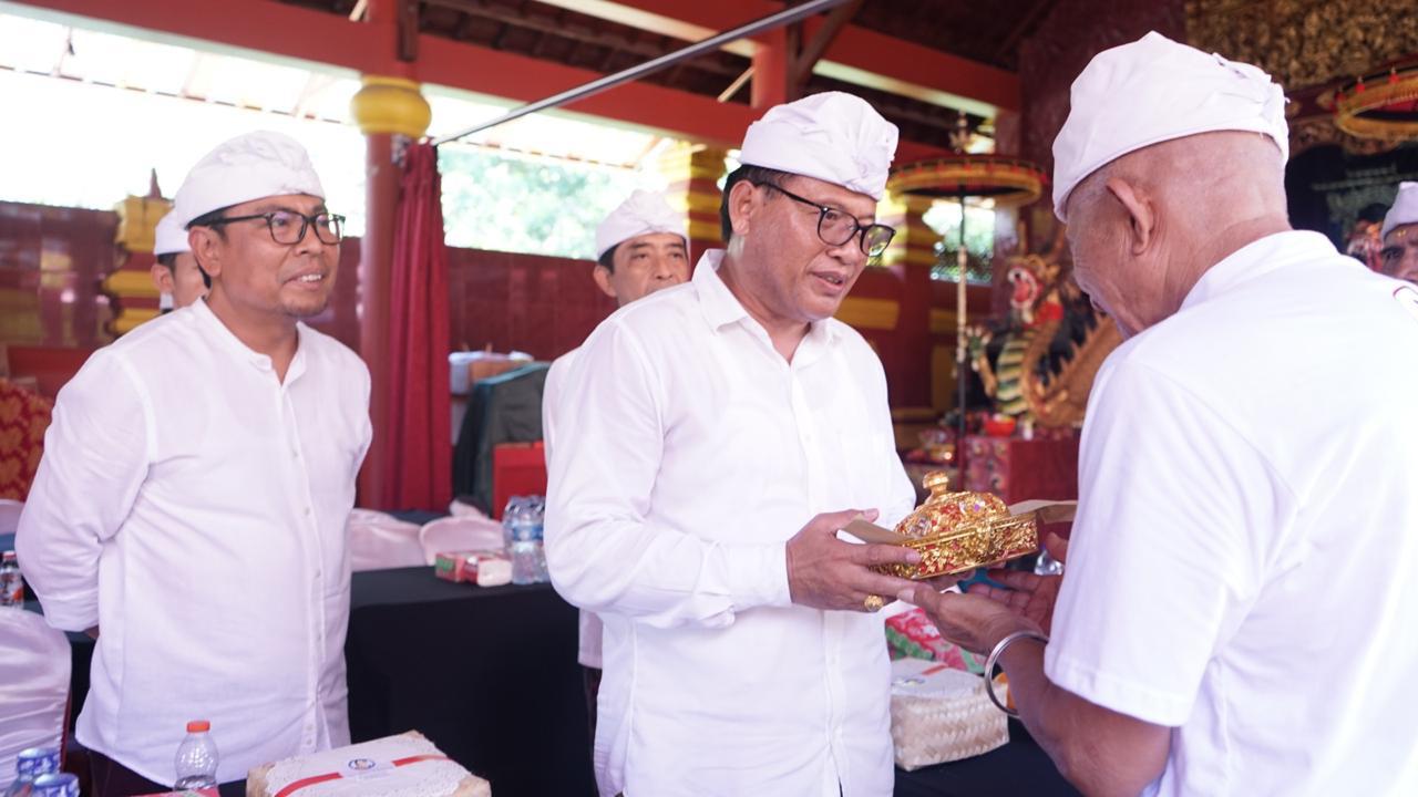 Sekda Alit Wiradana Hadiri Karya Ngenteg Linggih, Padudusan Alit Griya Kongco Dwipayana Tanah Kilap