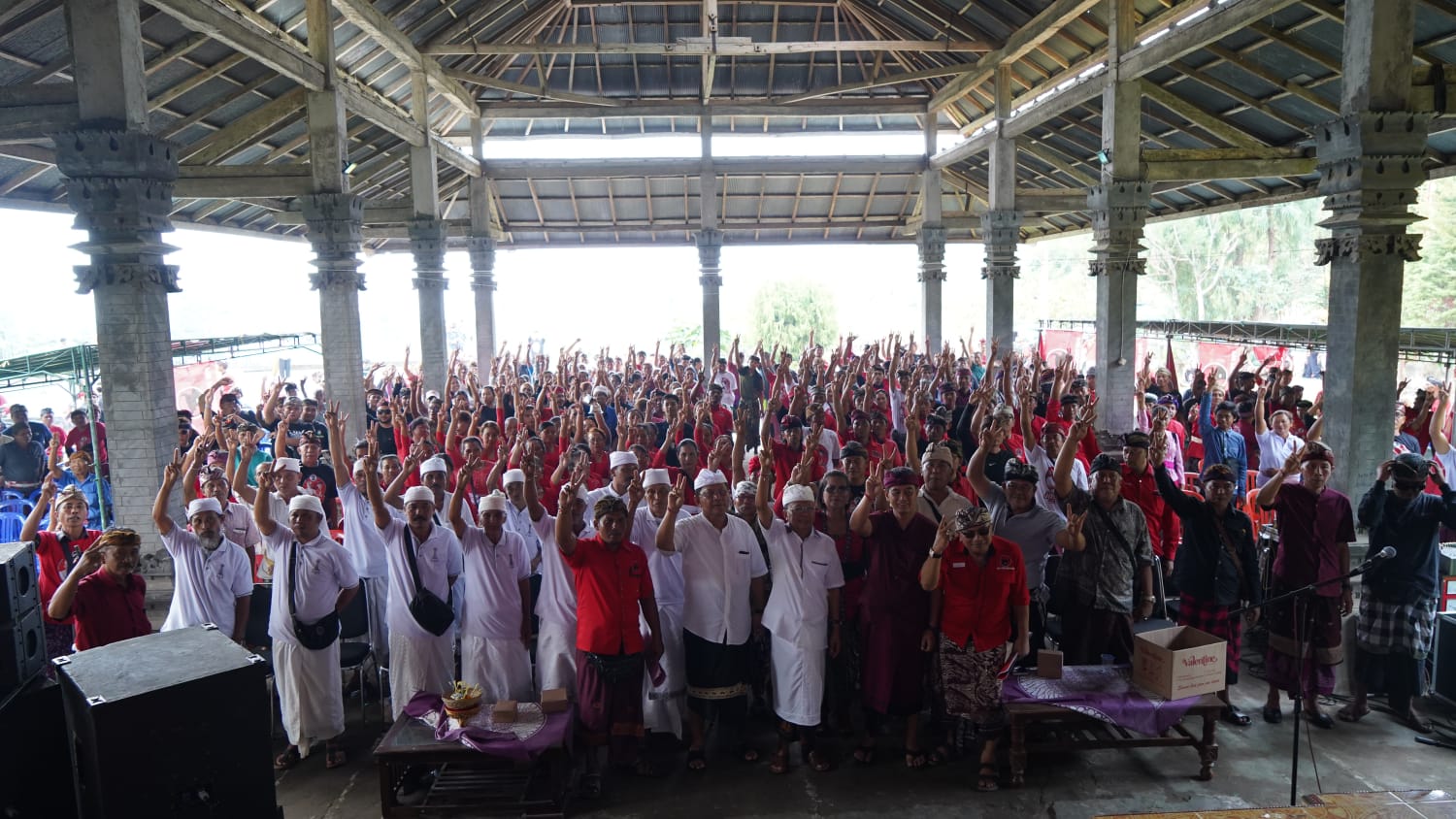 Koster-Giri Siap Bekerja Sama dengan Generasi Muda Bersihkan Sampah Plastik di Bali