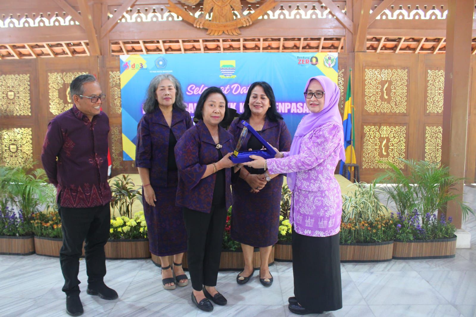 TP PKK Kecamatan dan Desa/Kelurahan Kota Denpasar Studi Tiru ke Posyandu Alamanda Kota Bandung