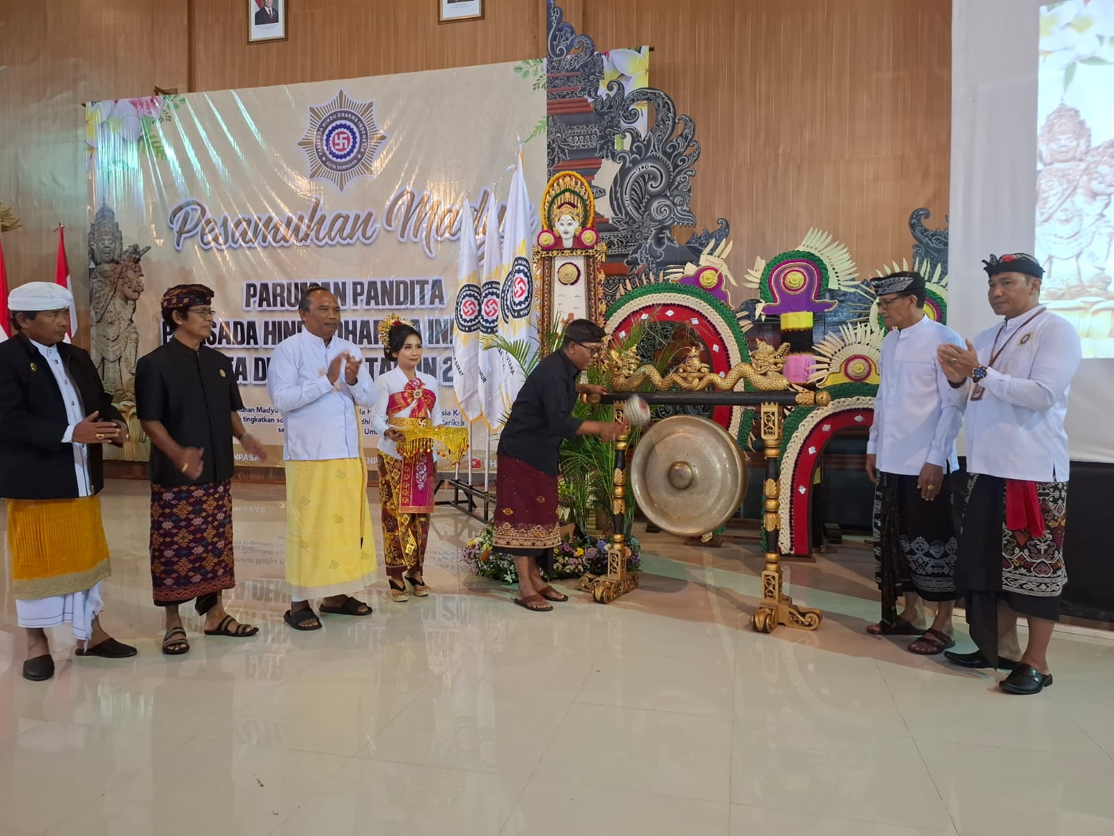 PHDI Kota Denpasar Gelar Pesamuhan Madya Paruman Pandita Diikuti Empat Kecamatan