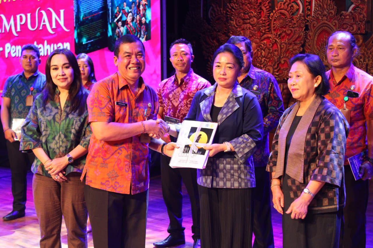 Pemkot Denpasar Luncurkan Buku Antologi Bunda Literasi