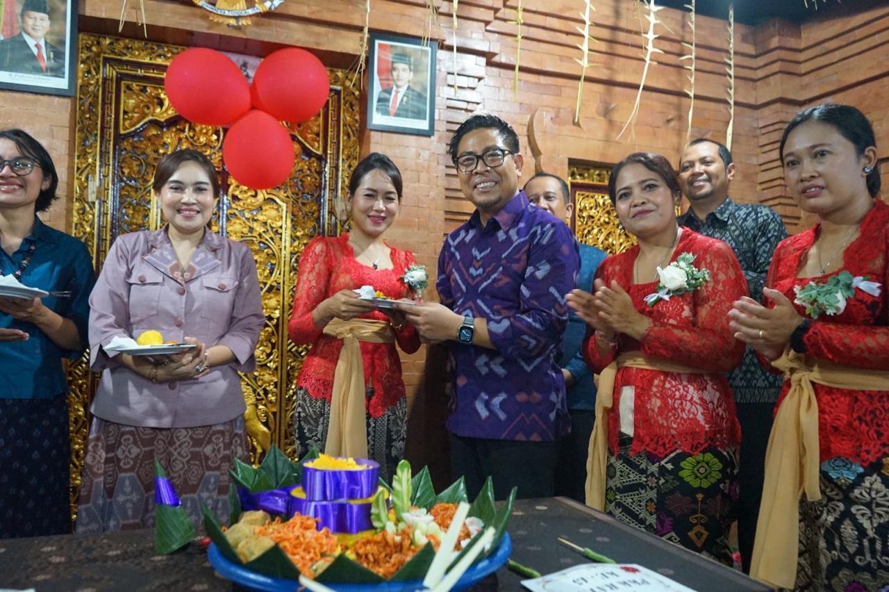 Wawali Arya Wibawa Hadiri Perayaan HUT Ke-45 PKK Ratna, Dusun Graha Santi