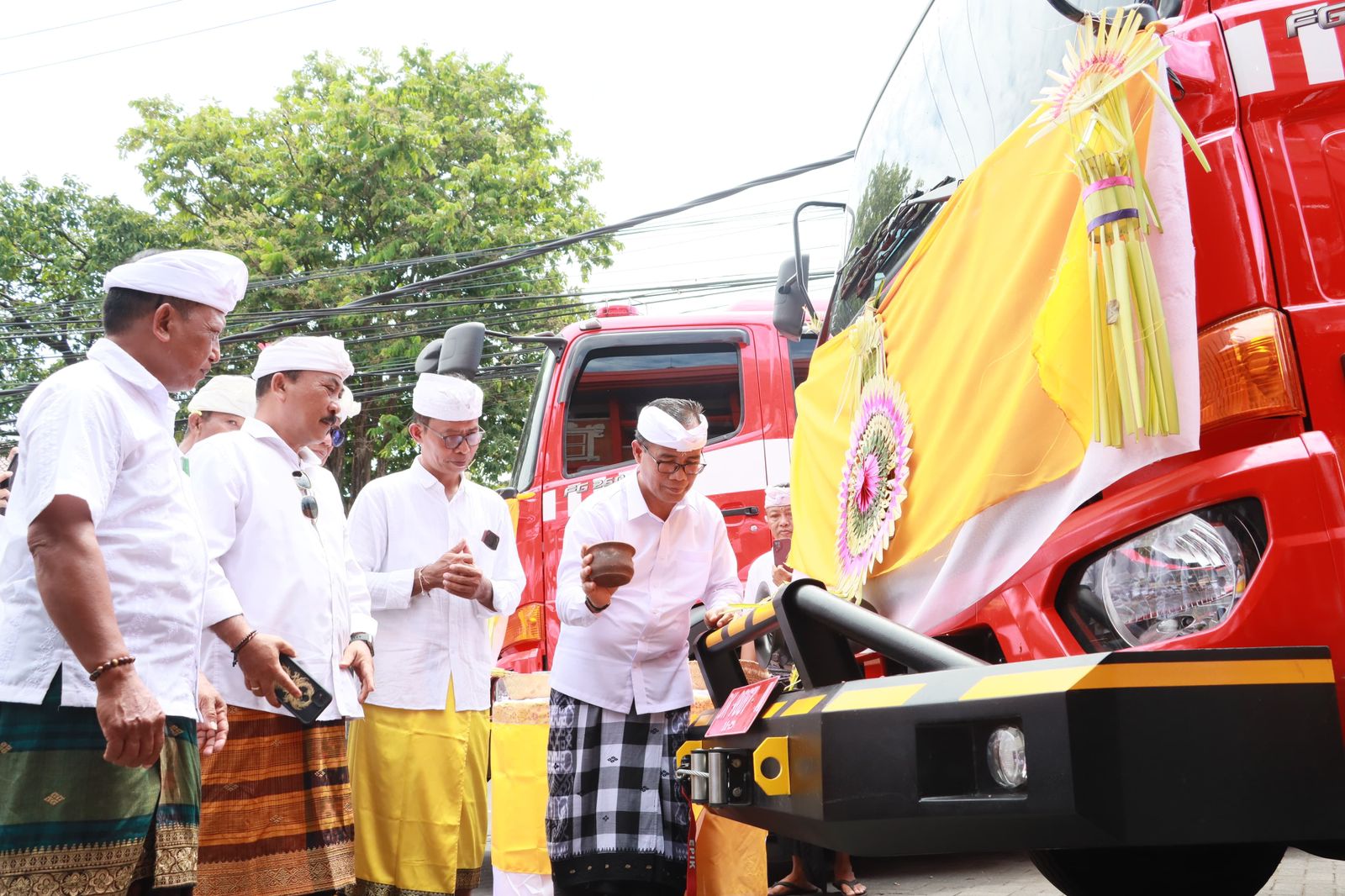 Tingkatkan Respon Cepat, Damkar Denpasar Resmikan 4 Armada Baru