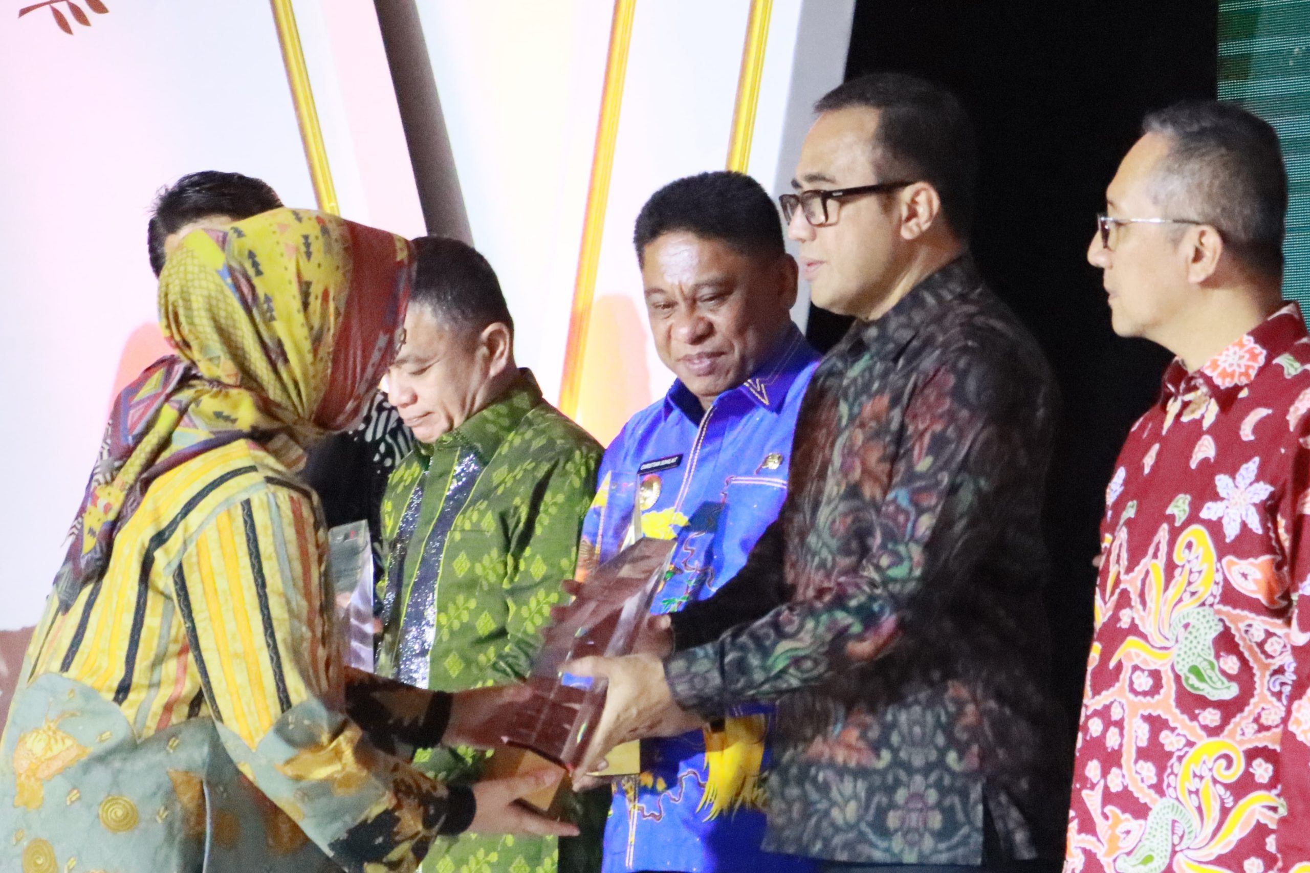 Apresiasi Kinerja Pemerintahan Daerah 2024, Pemkot Denpasar Raih Penghargaan Pelayanan Publik