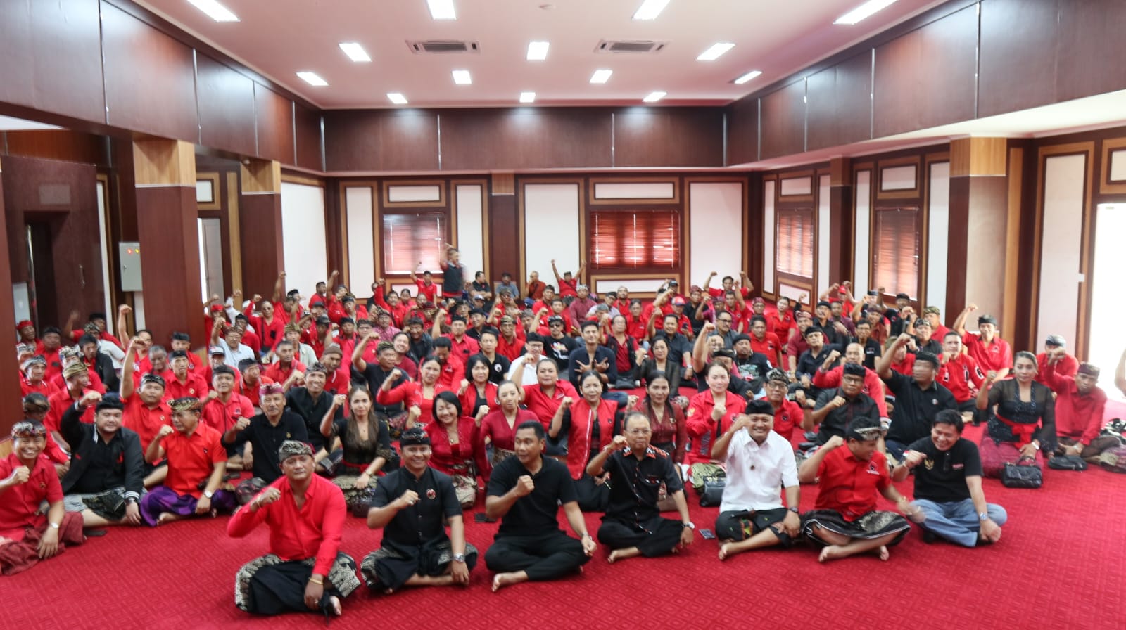 Tangan Dingin Agus Mahayastra Diapresiasi Wayan Koster, Krama Gianyar Komitmen Menangkan Koster-Giri dan AMAN