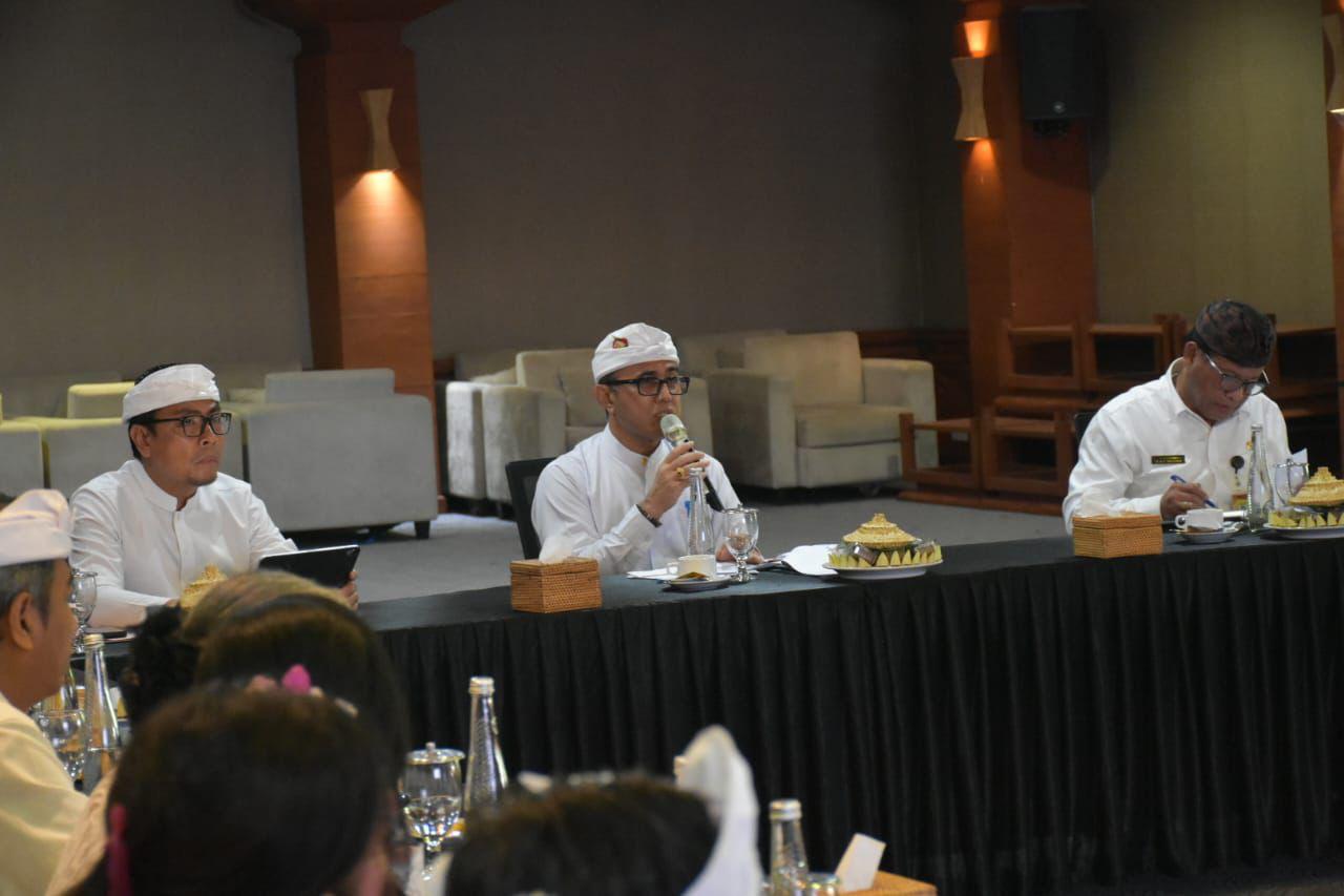 Walikota Jaya Negara Pimpin Rakor Pembangunan dan Pelayanan Kepada Masyarakat