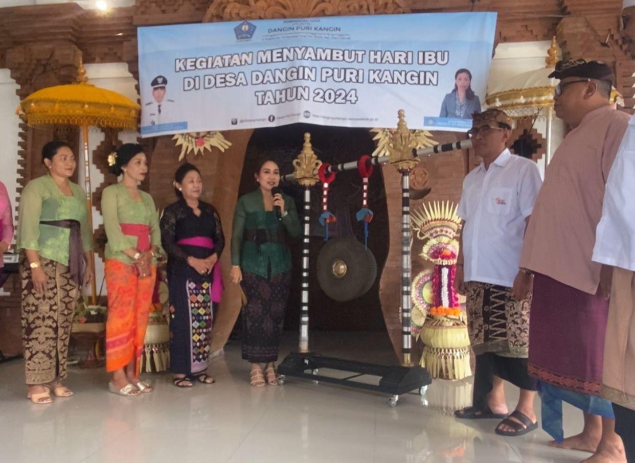 Peringti Hari Ibu, Desa Dangin Puri Kangin Gelar Lomba Paduan Suara