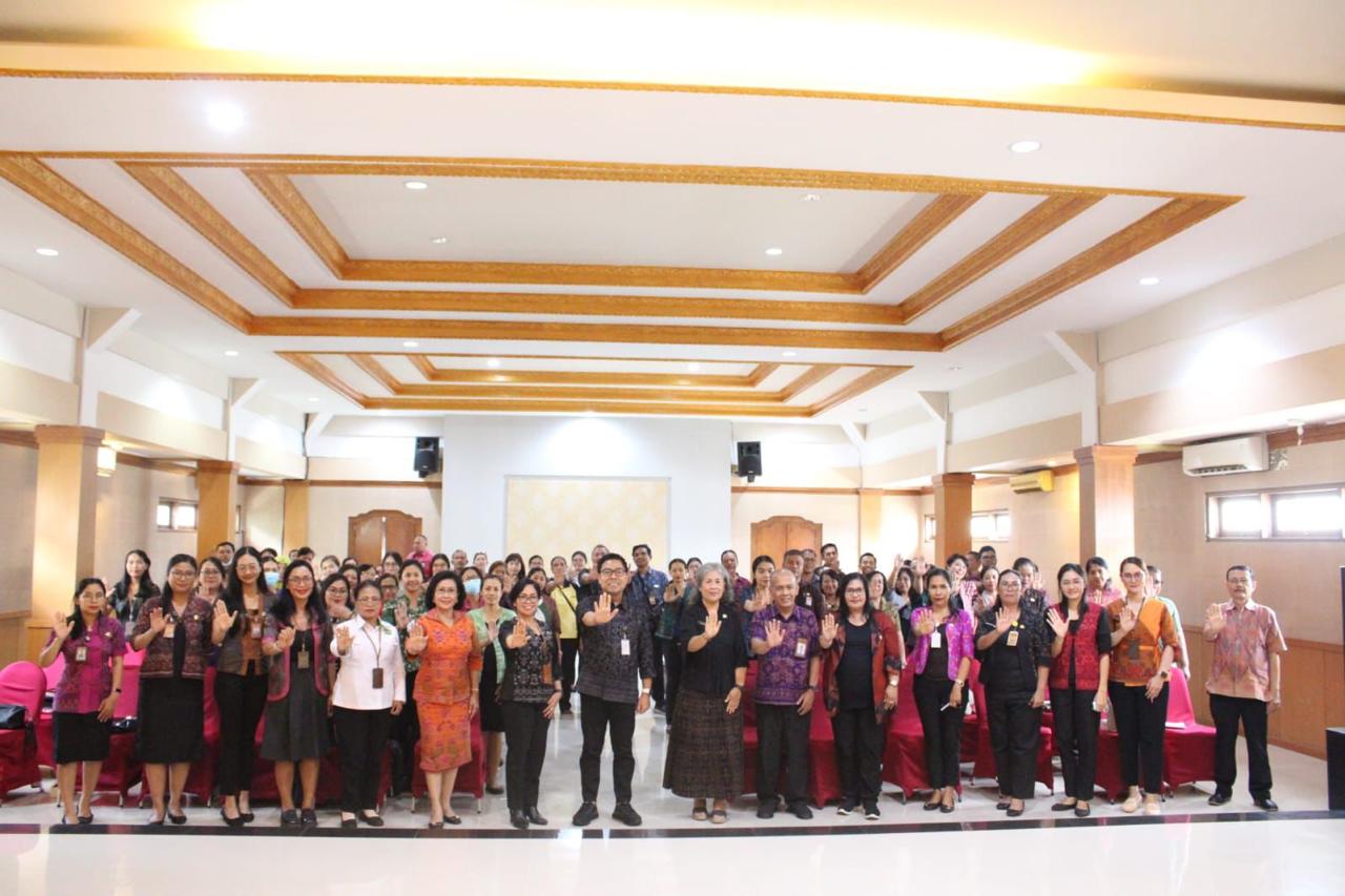 Tingkatkan Inovasi, Wawali Arya Wibawa Buka Rapat Evaluasi Penurunan Stunting Kota Denpasar