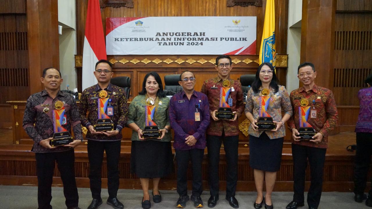 Lima Badan Publik Kota Denpasar Raih Penghargaan Anugerah Keterbukaan Informasi Publik 2024