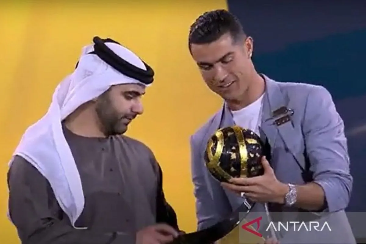 Ronaldo Raih Globe Soccer Award Sebagai Top Scorer Sepanjang Sejarah